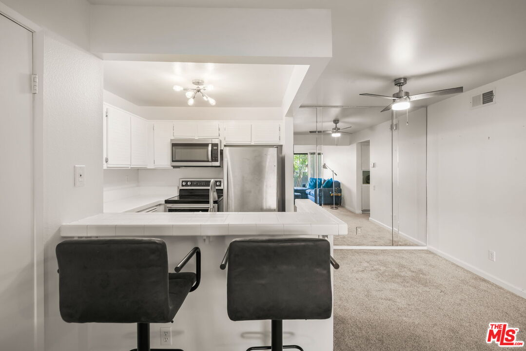 2506 Chandler Ave Unit: 255