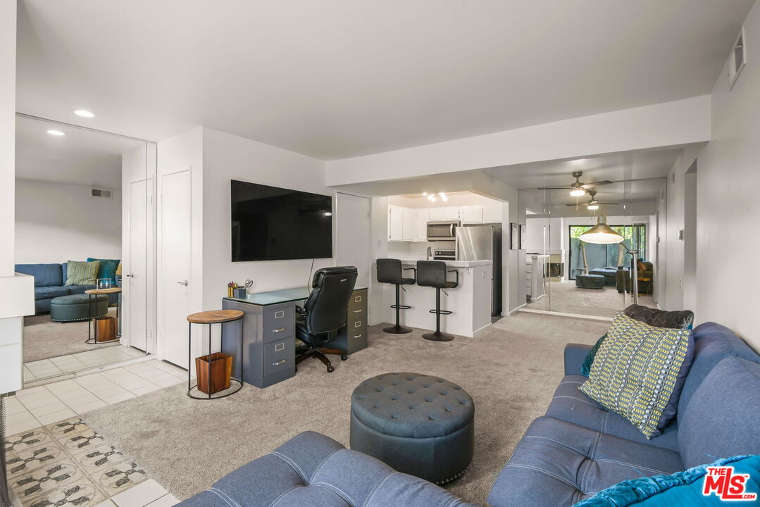 2506 Chandler Ave Unit: 255