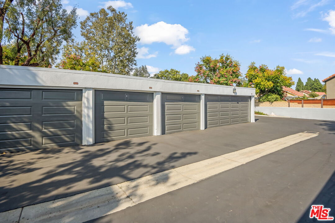 2506 Chandler Ave Unit: 255