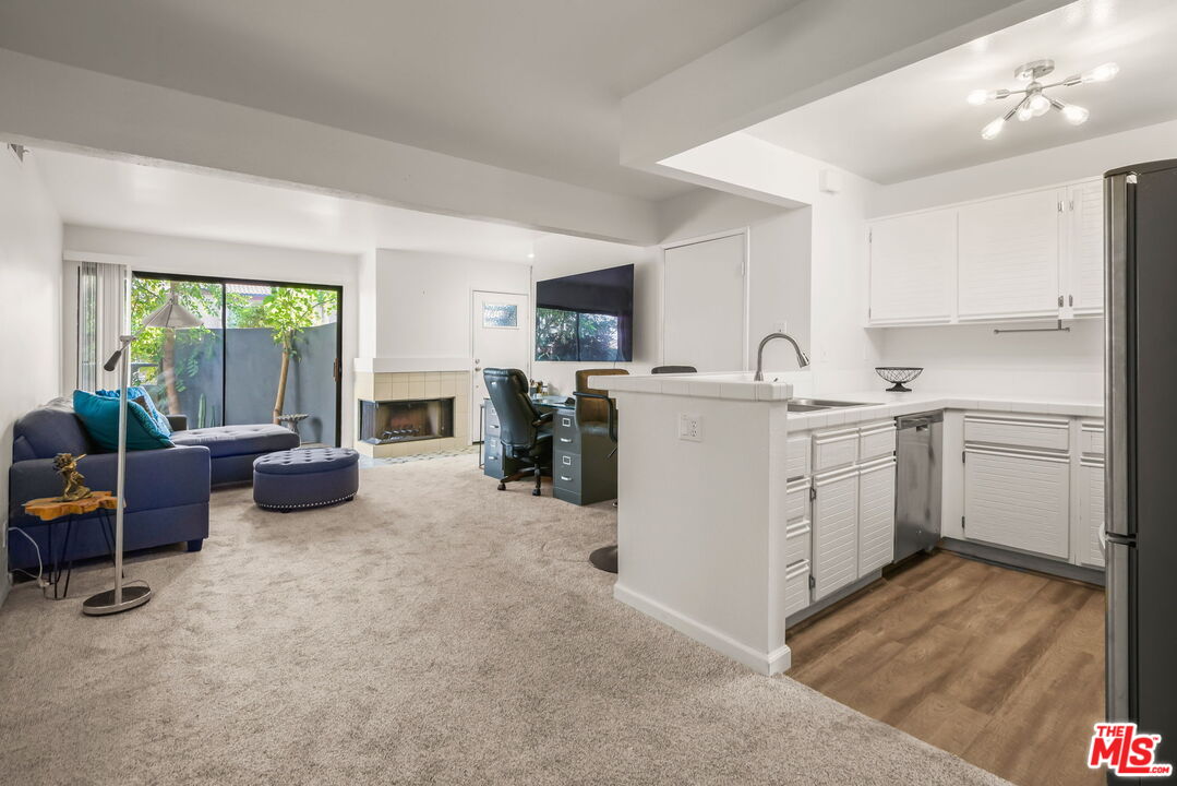 2506 Chandler Ave Unit: 255