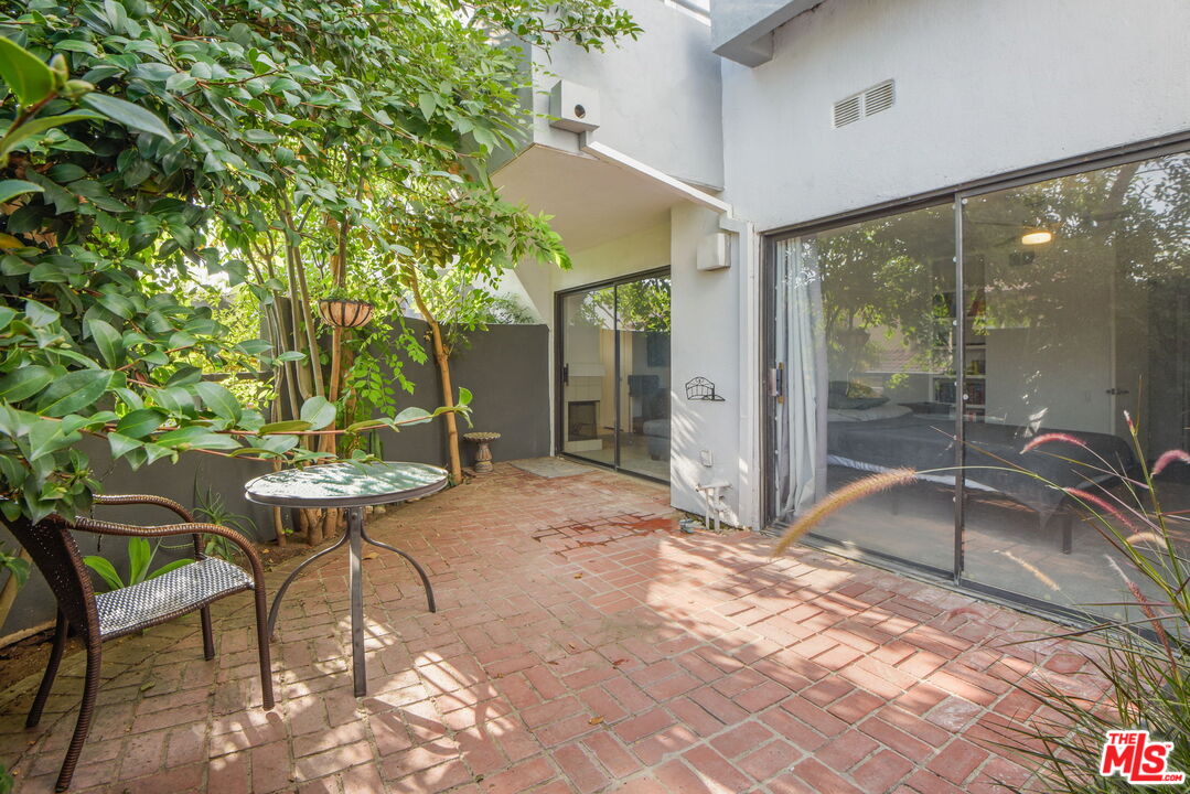 2506 Chandler Ave Unit: 255