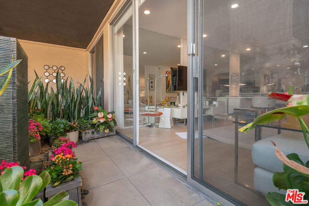 1745 Camino Palmero St Unit: 327
