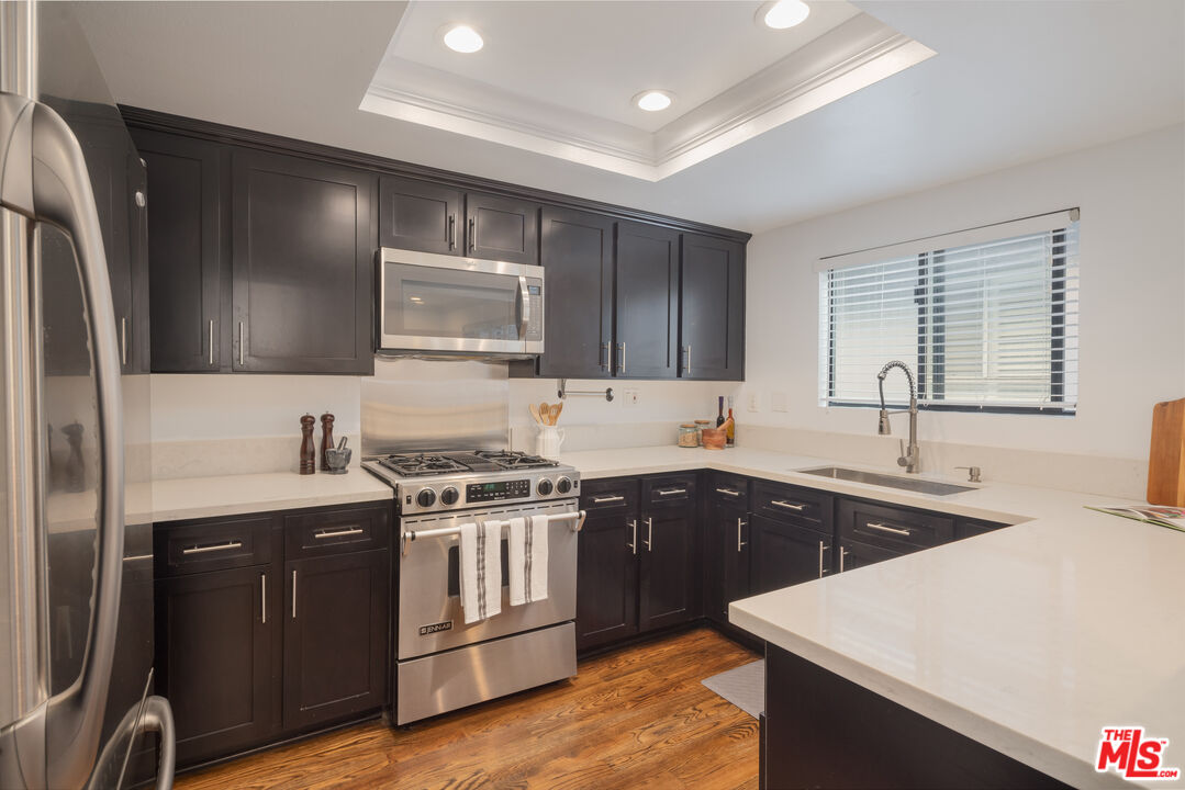 1226 N Kings Rd Unit: 4