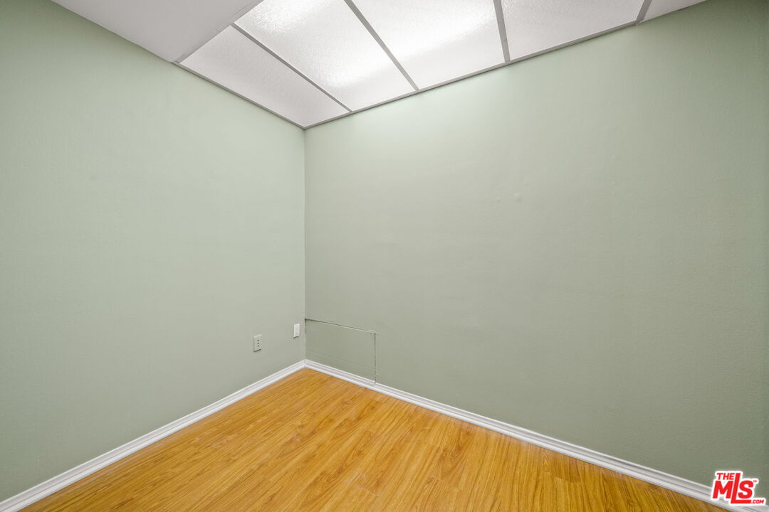 1210 N Kings Rd Unit: 203