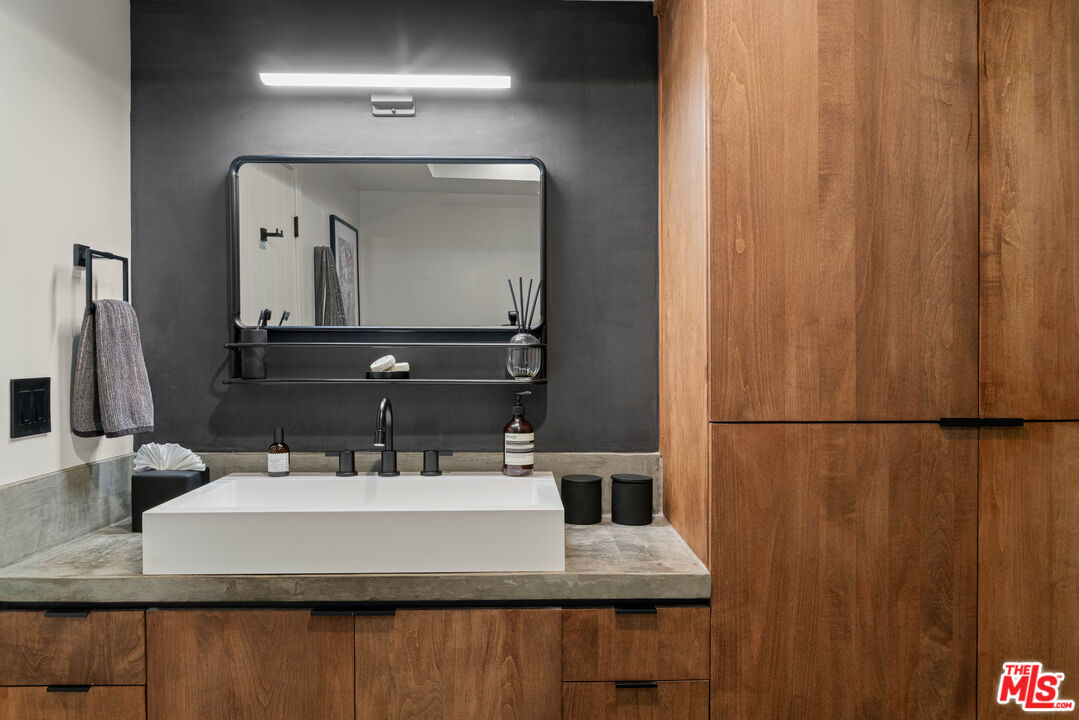 1400 N Vista St Unit: Unit 1
