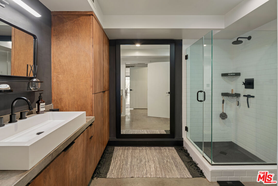 1400 N Vista St Unit: Unit 1
