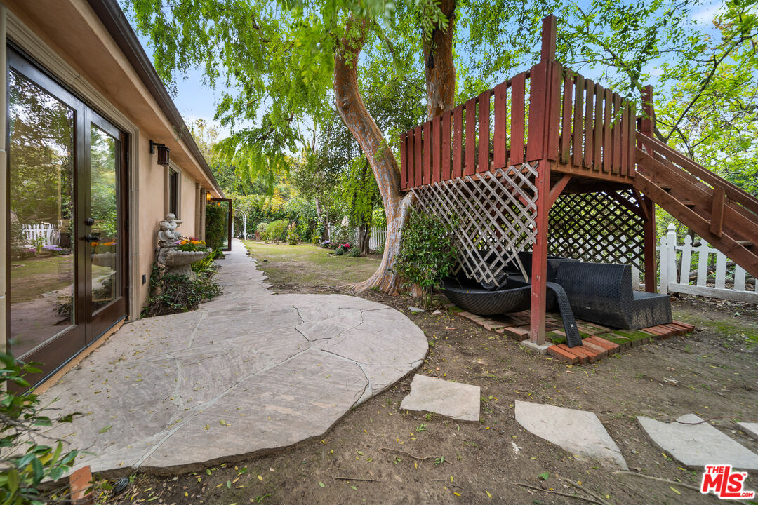 3370 Camino De La Cumbre