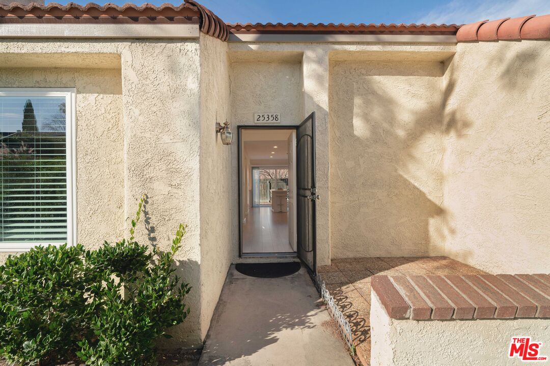 25358 Lawton Ave
