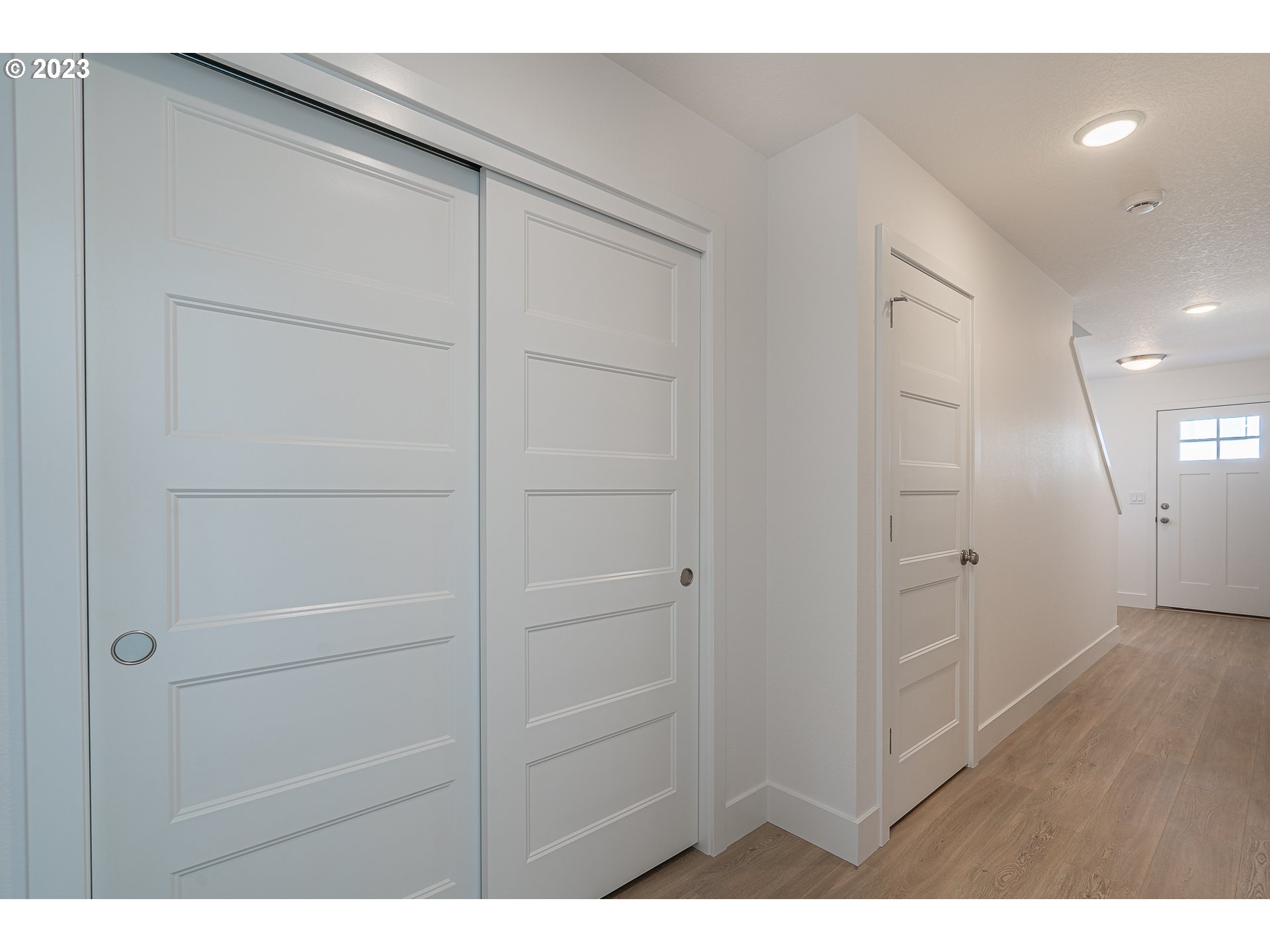 1022 E GINGER ROOT CT