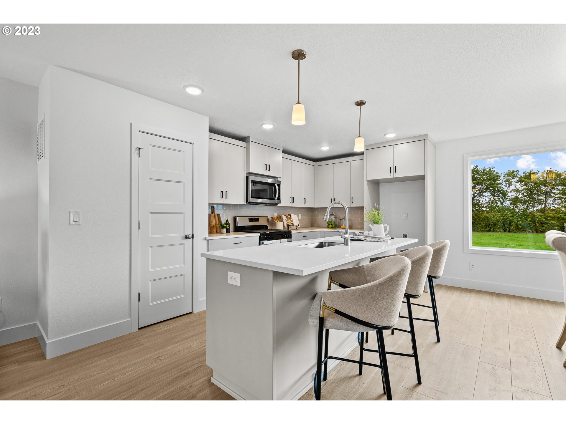 1006 GINGER ROOT CT