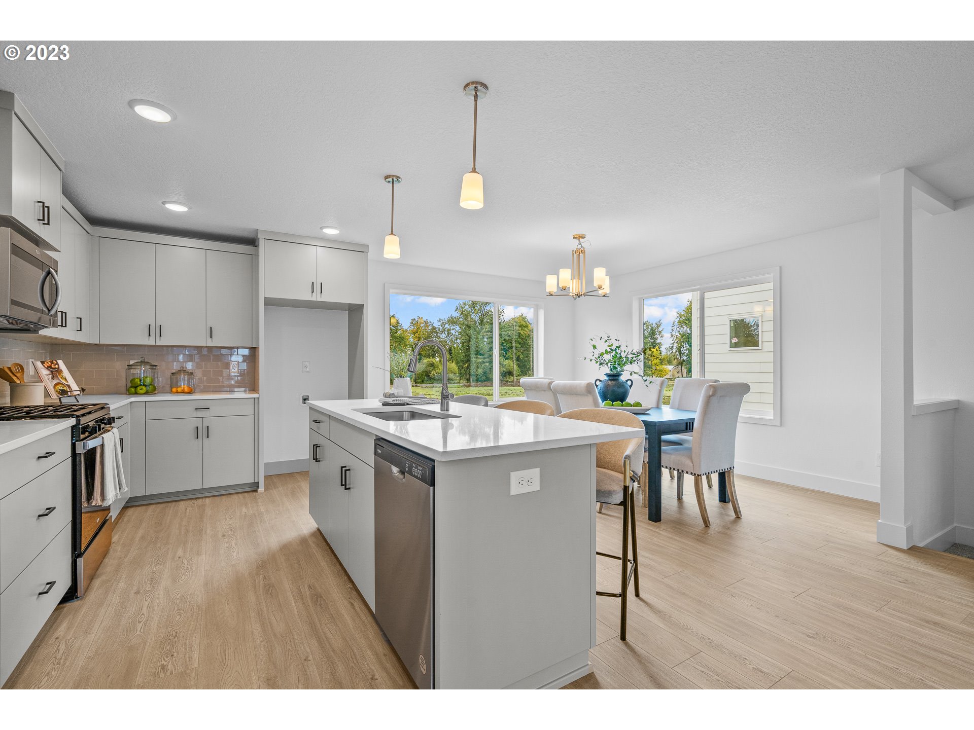 1006 GINGER ROOT CT