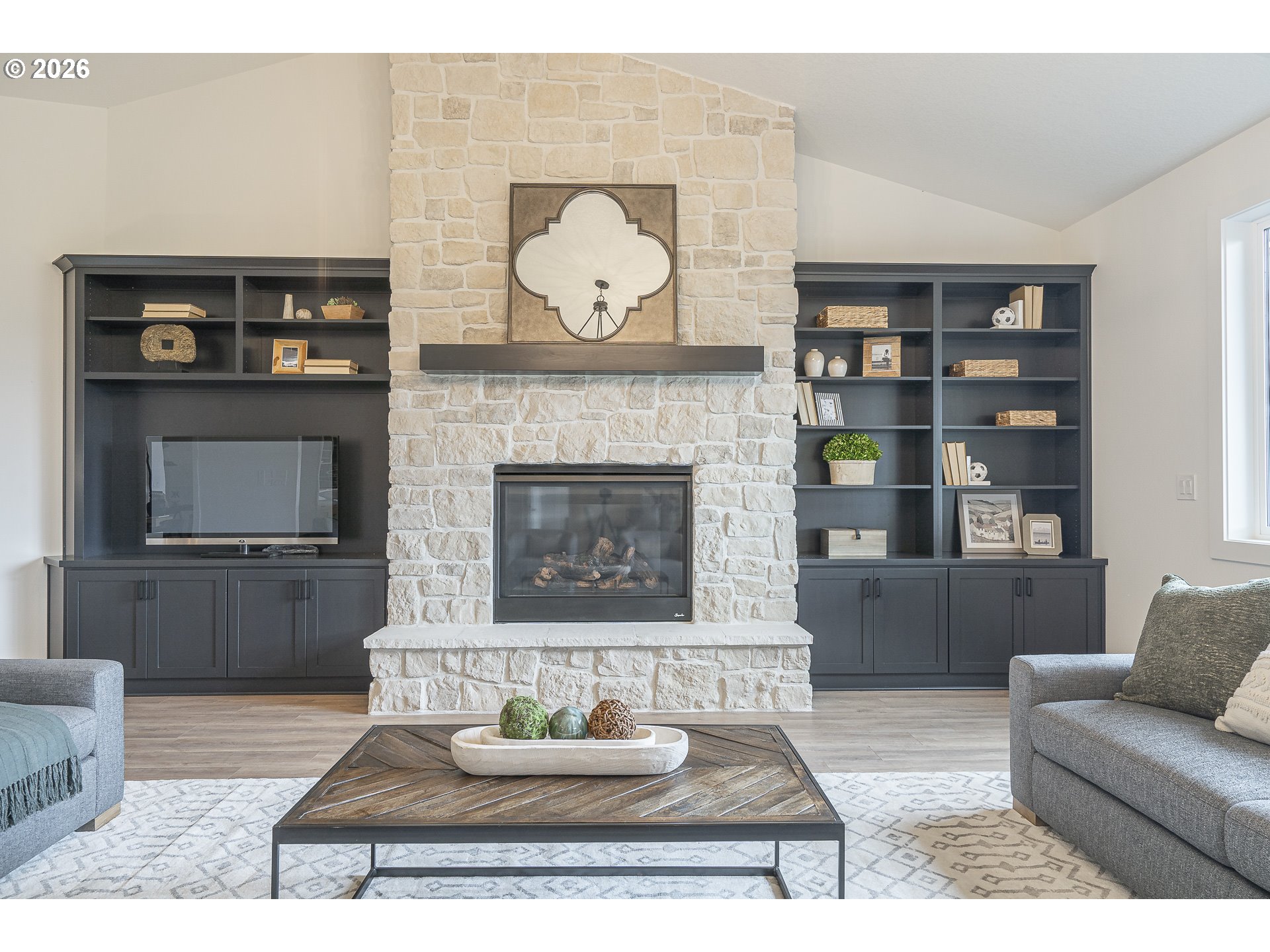 12655 NE GREENLEAF DR