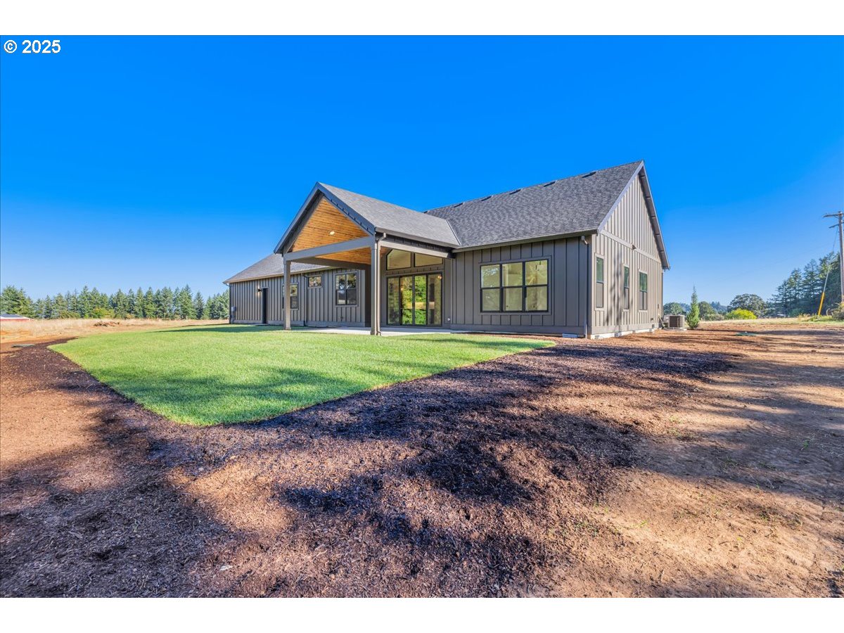 7168 SE EOLA HILLS RD