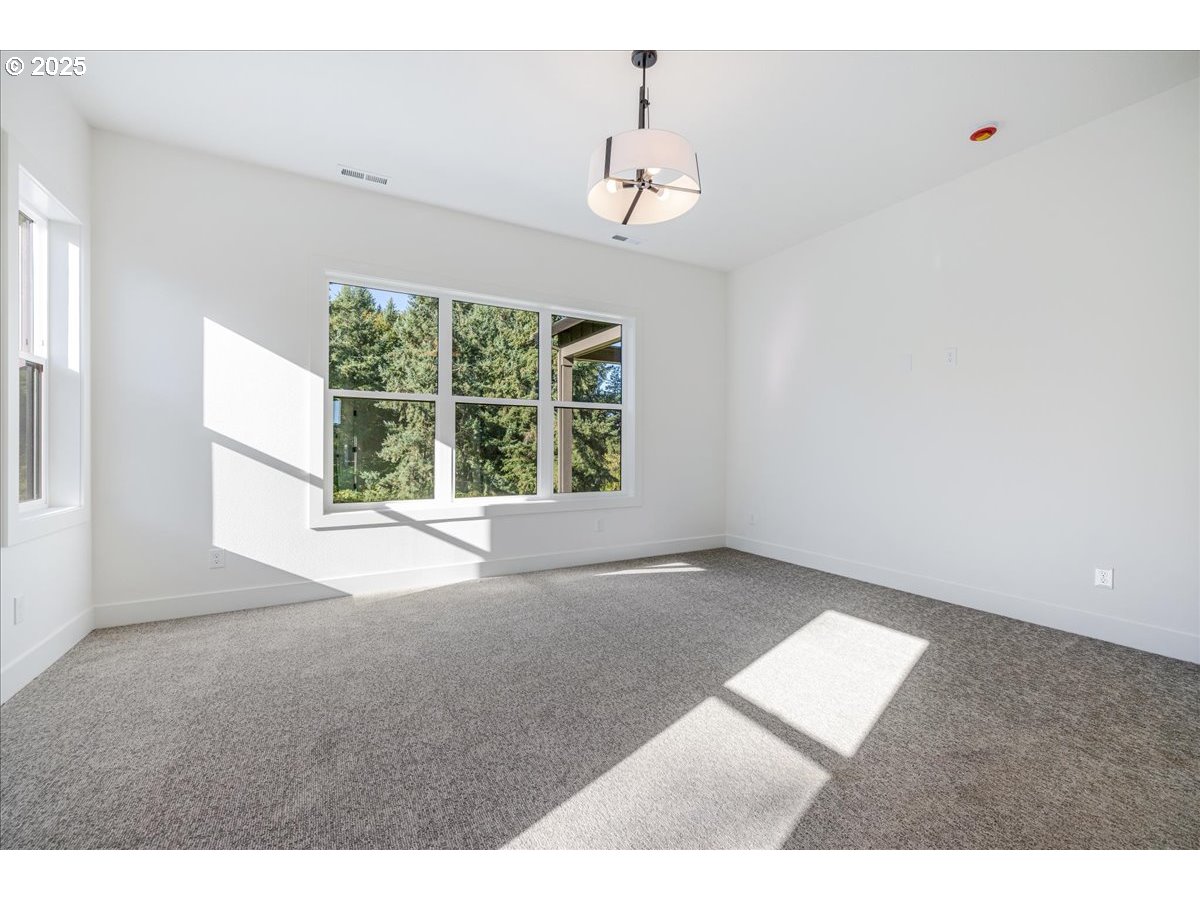 7168 SE EOLA HILLS RD