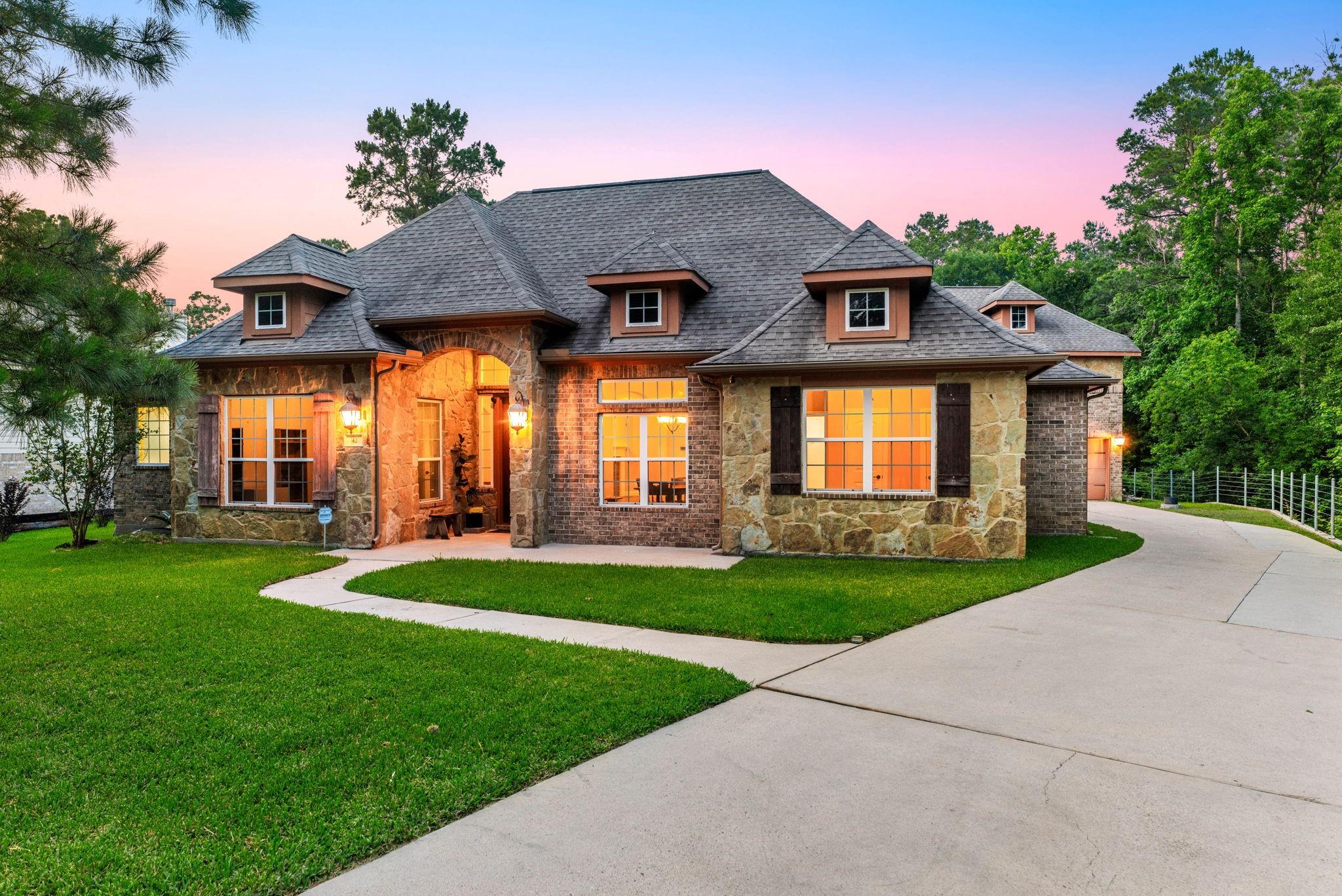42 Brookefield Circle