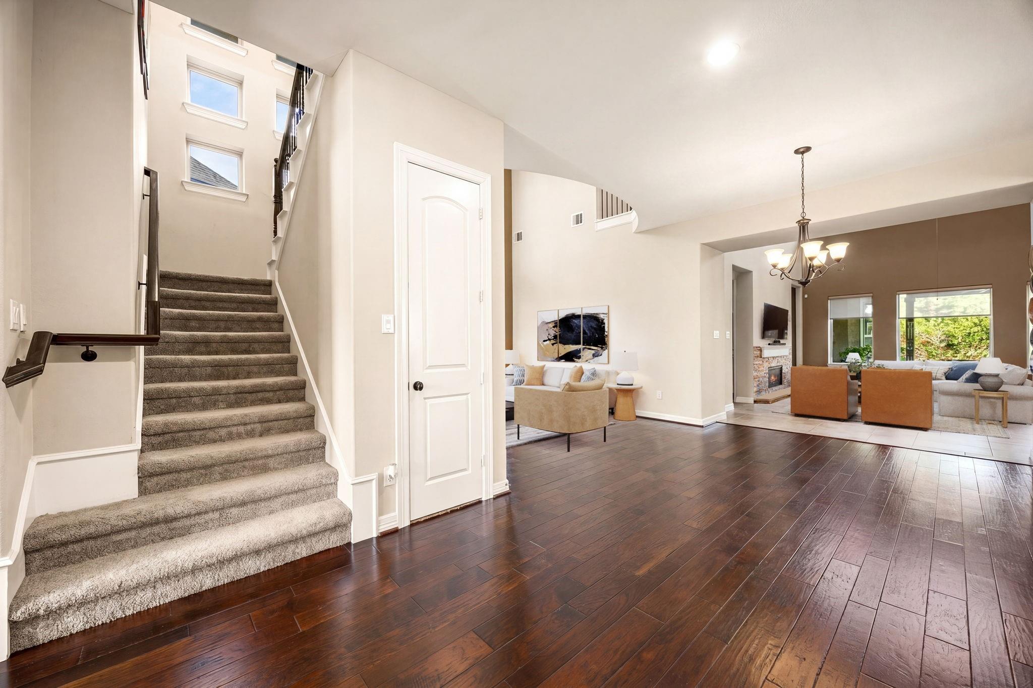 5102 Hawthorne Bend Drive