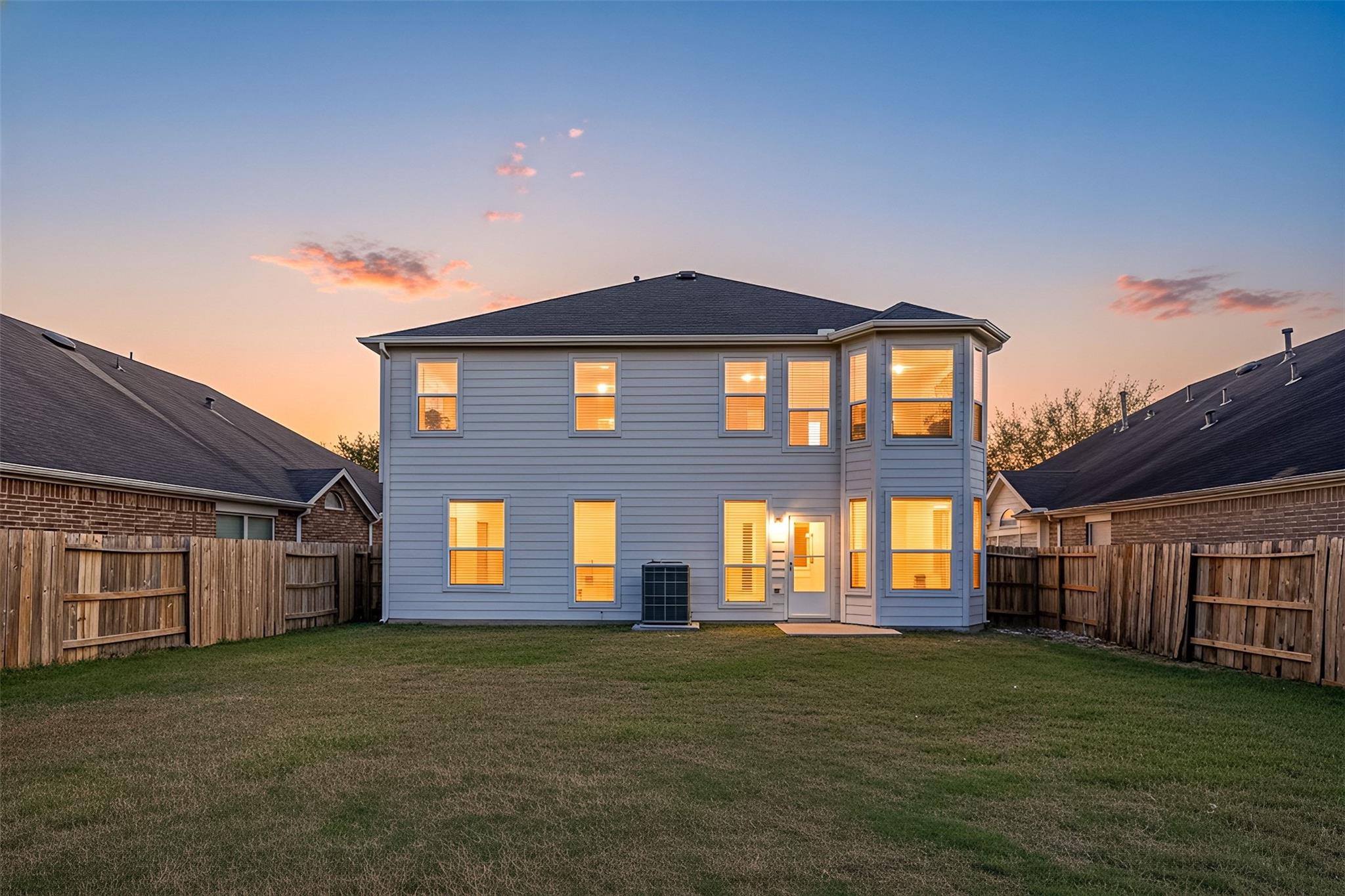 2814 Edgewick Elm Street