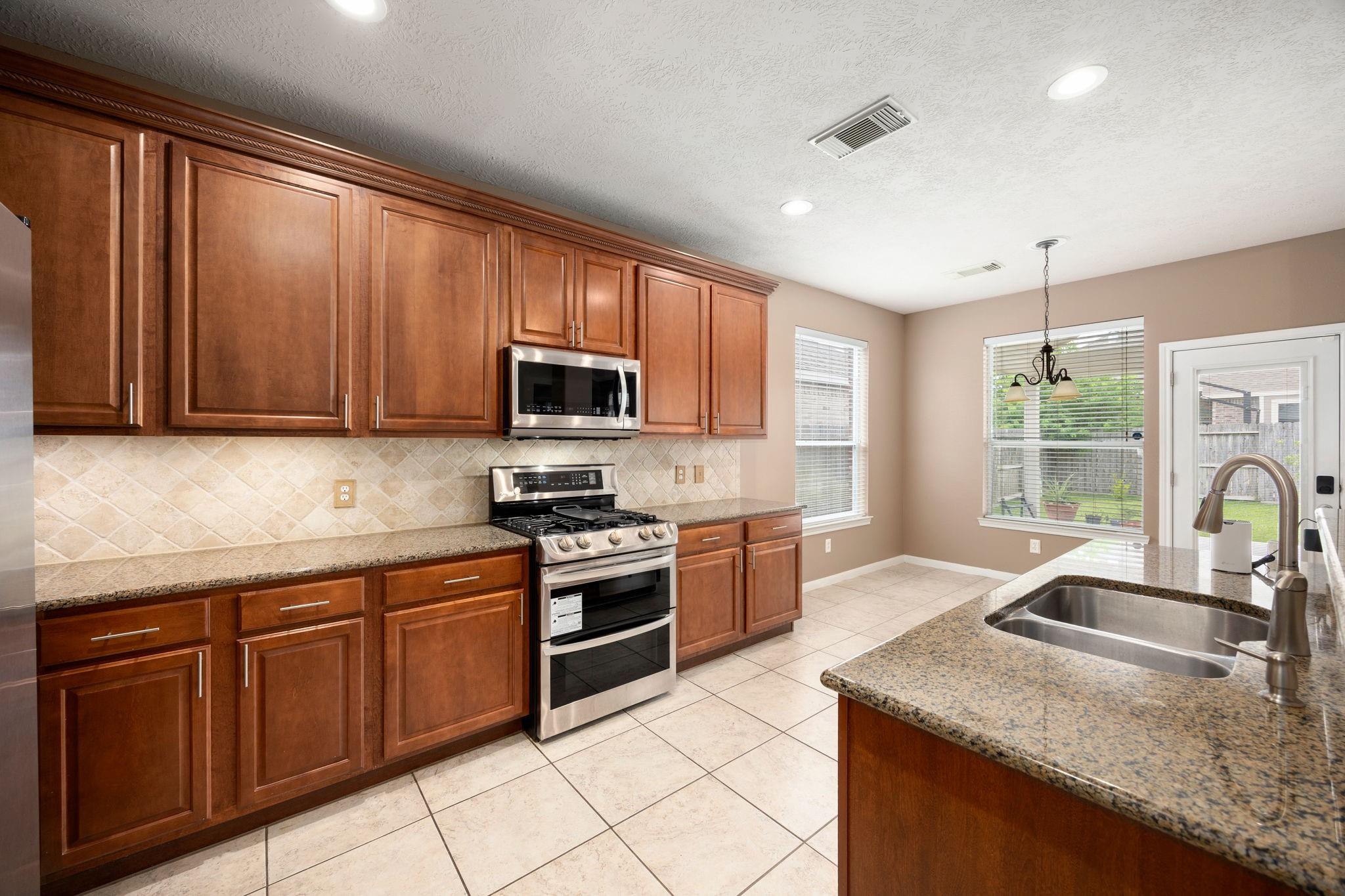 4526 Countrypines Drive