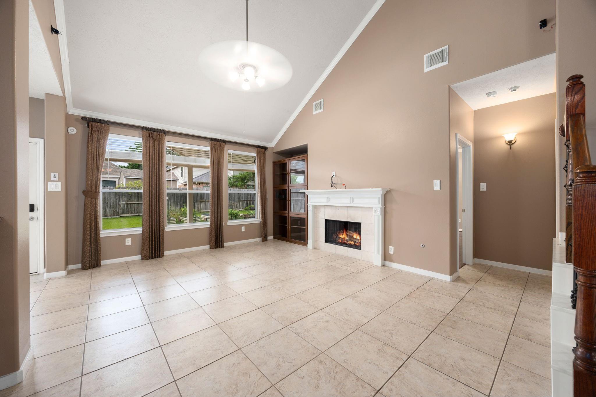 4526 Countrypines Drive