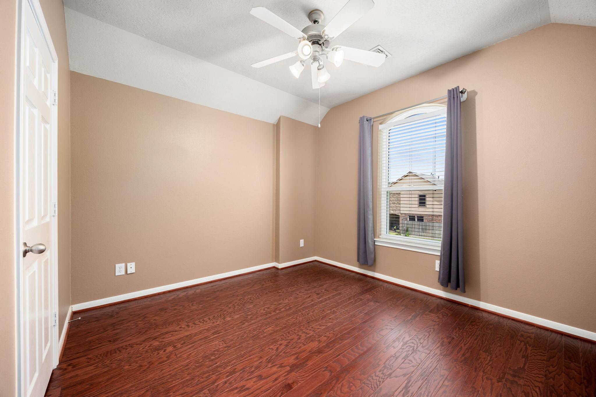 4526 Countrypines Drive