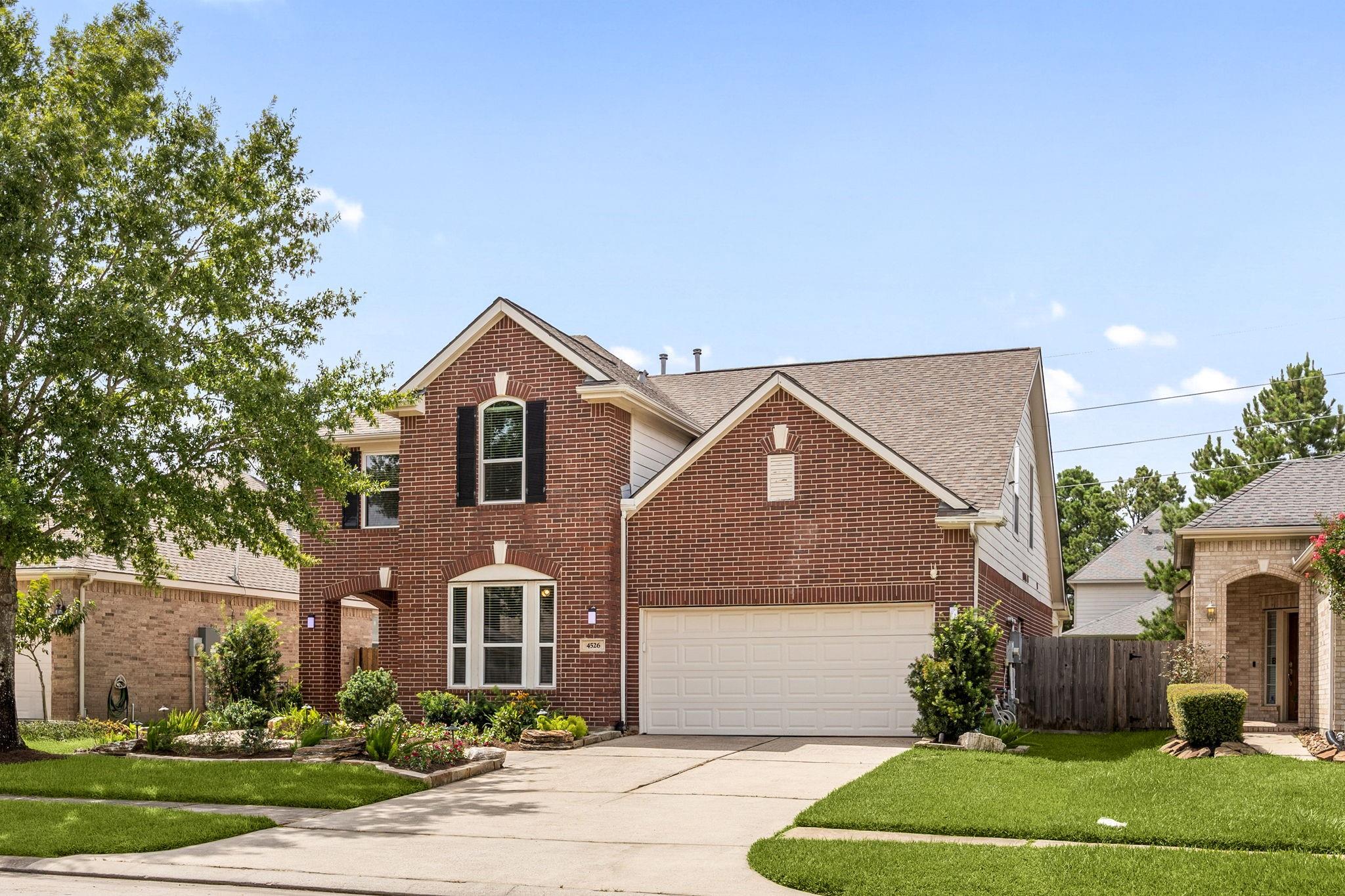 4526 Countrypines Drive