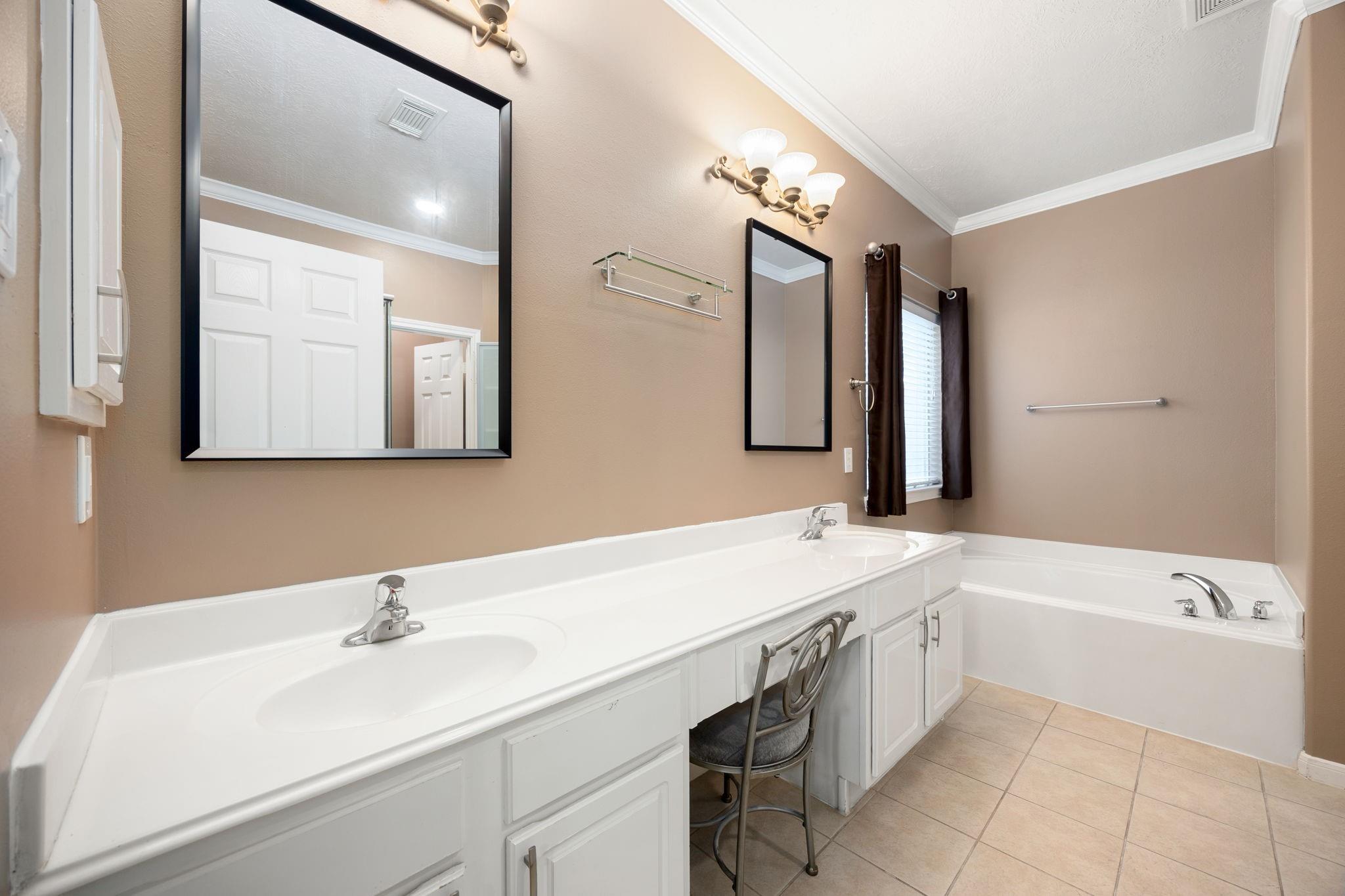 4526 Countrypines Drive