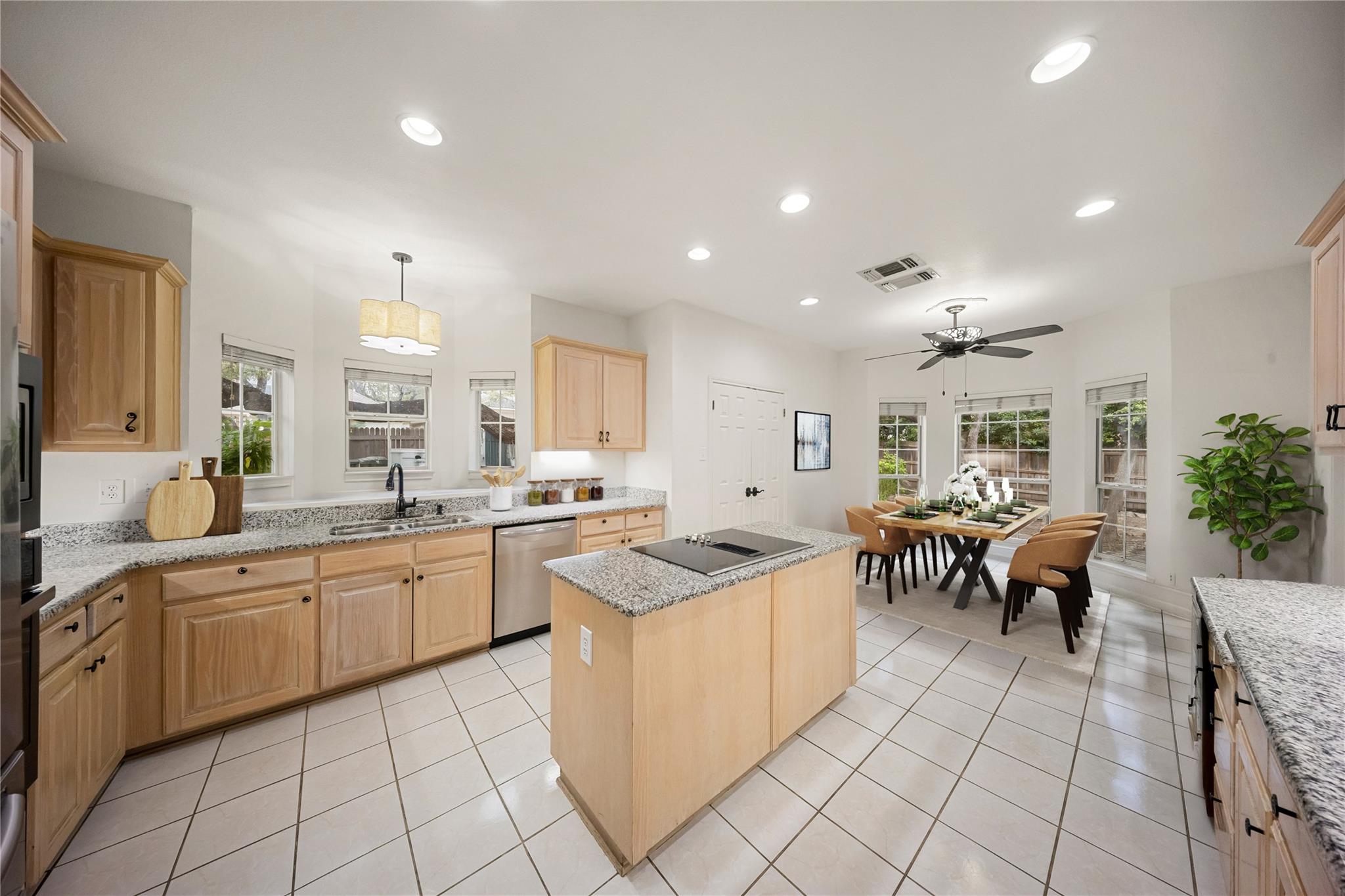 2231 Bentoak Hollow