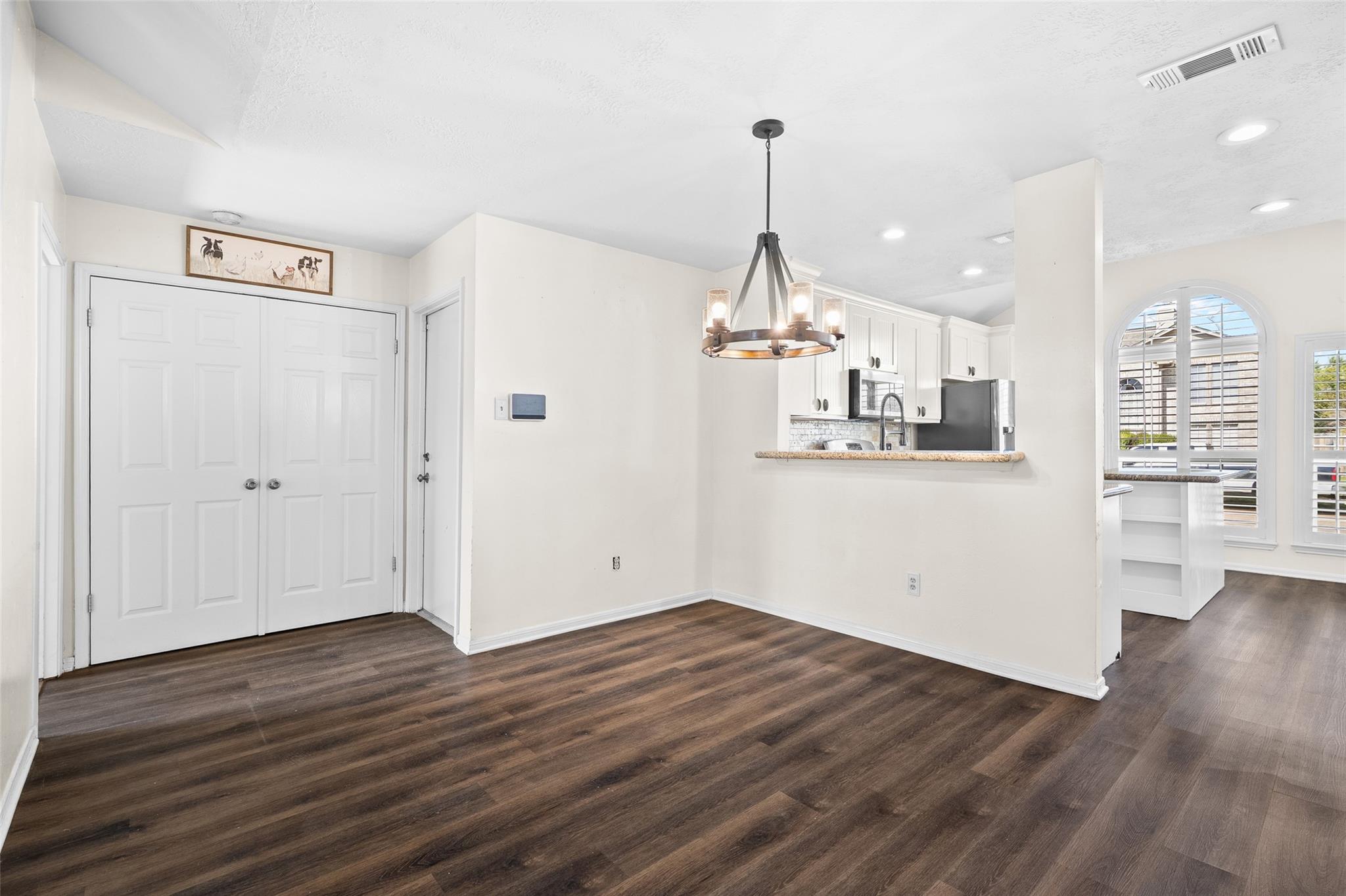 4826 Stone Bridge Street