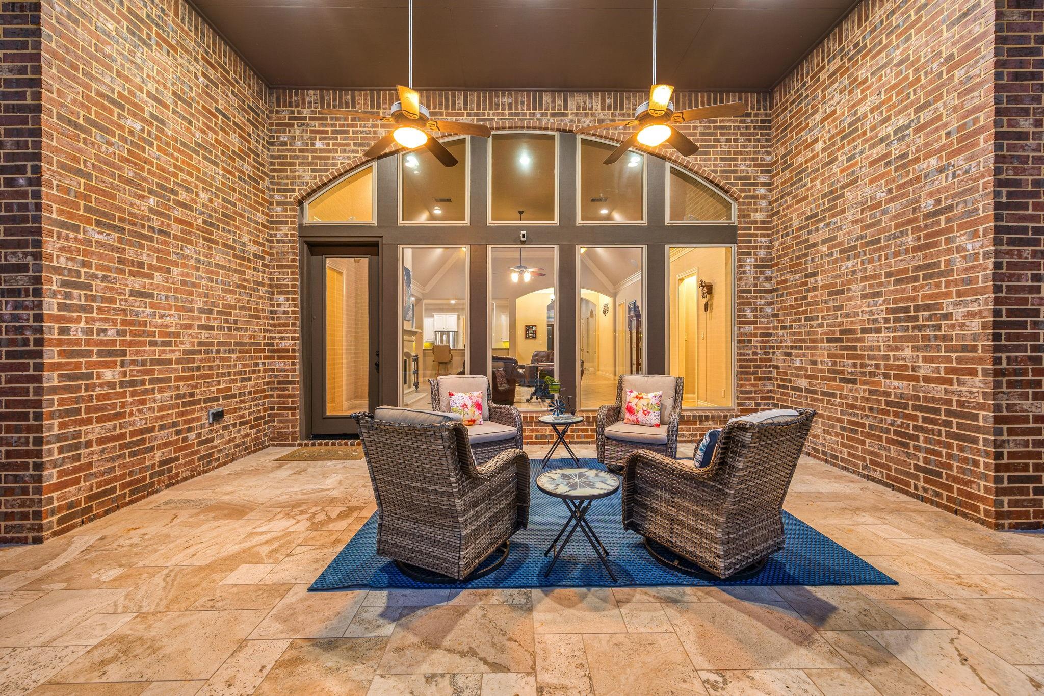 2203 Draycutt Drive