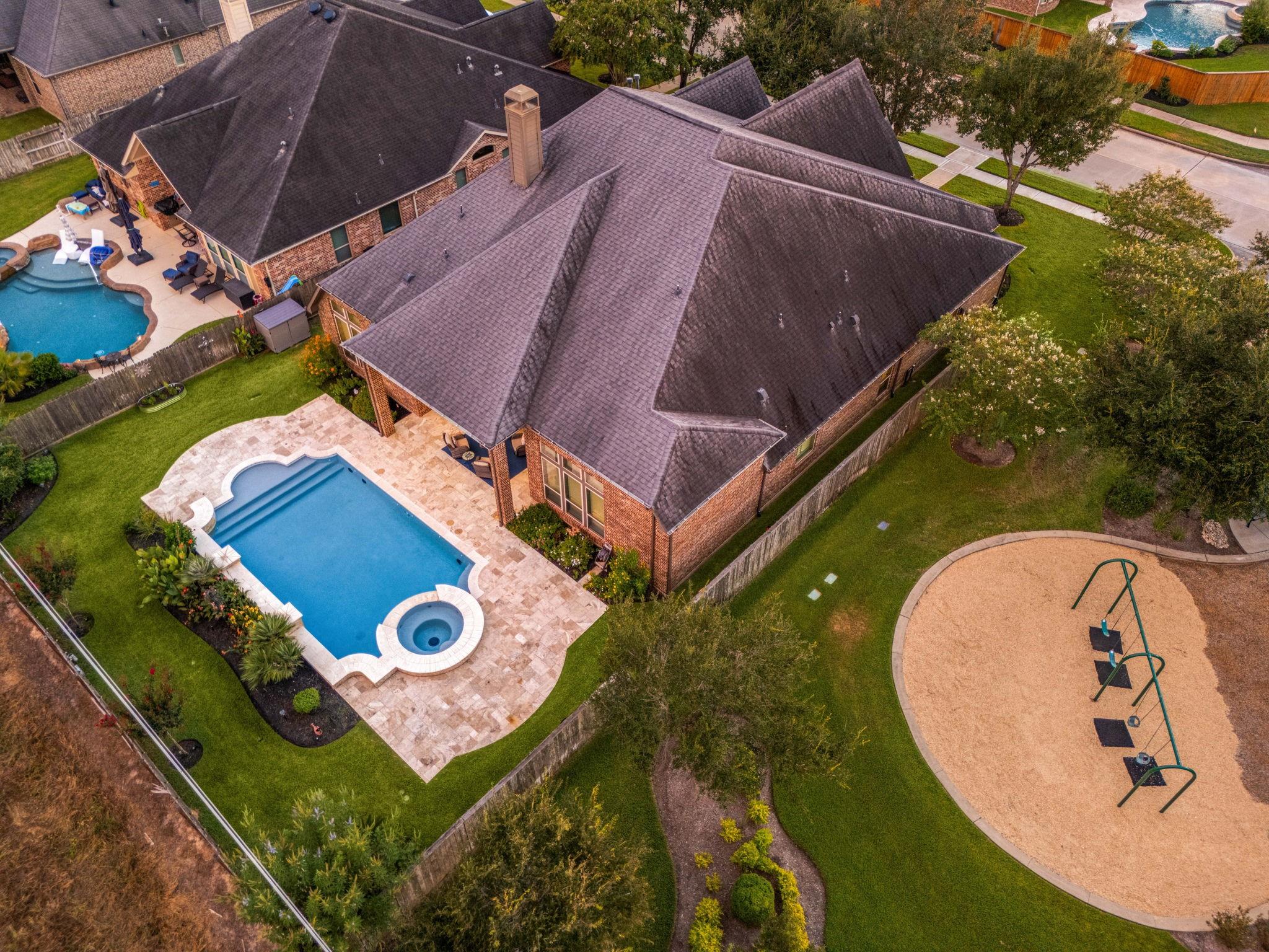 2203 Draycutt Drive
