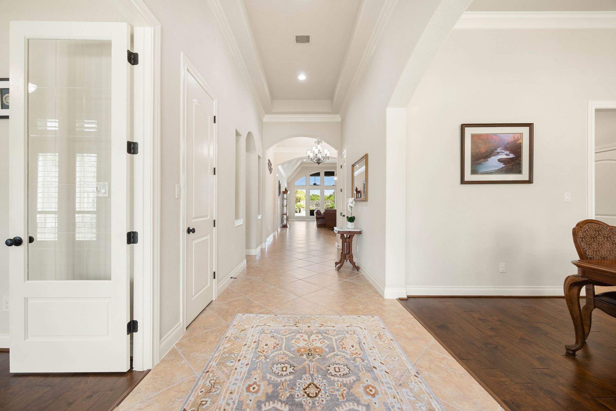 2203 Draycutt Drive