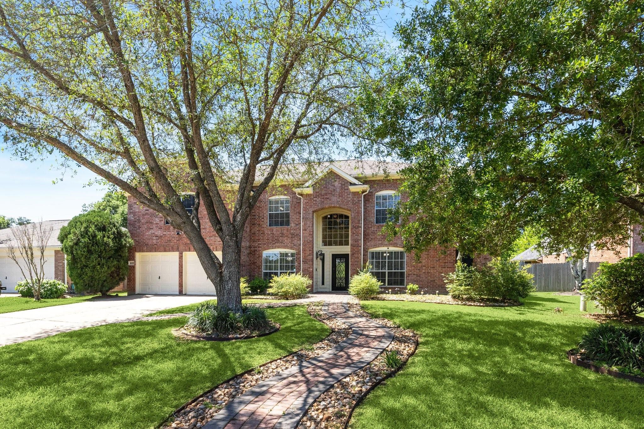 6021 Whispering Lakes Drive