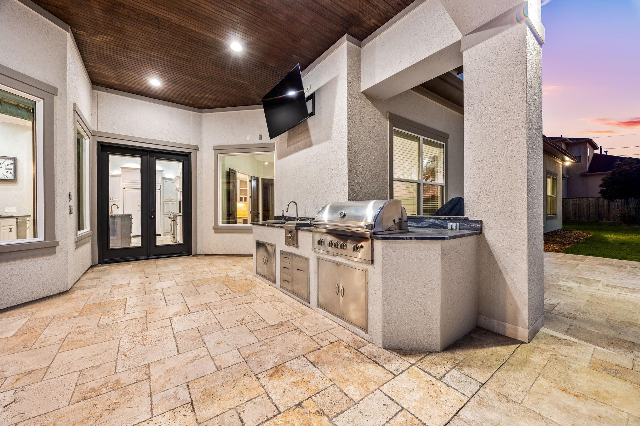 914 Cross Hollow Lane