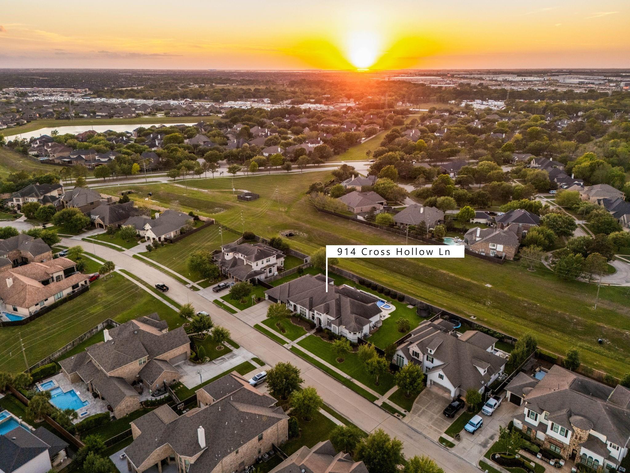 914 Cross Hollow Lane