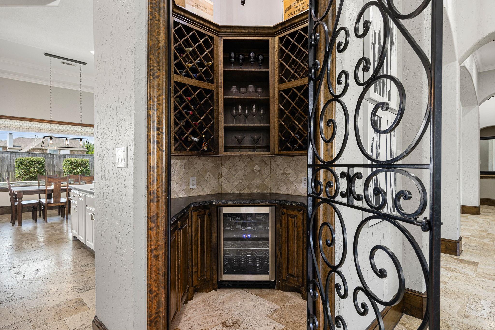 914 Cross Hollow Lane