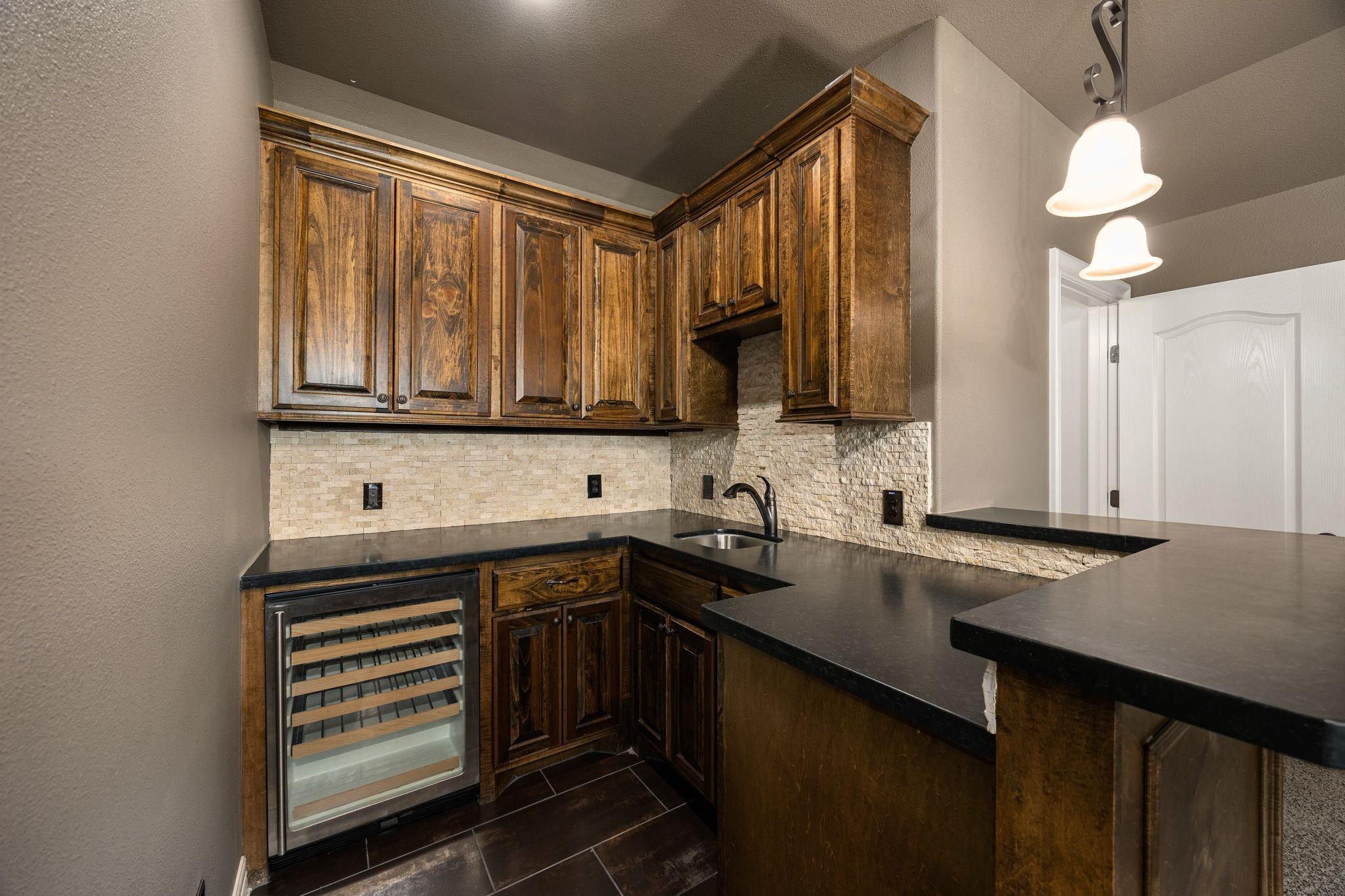 914 Cross Hollow Lane