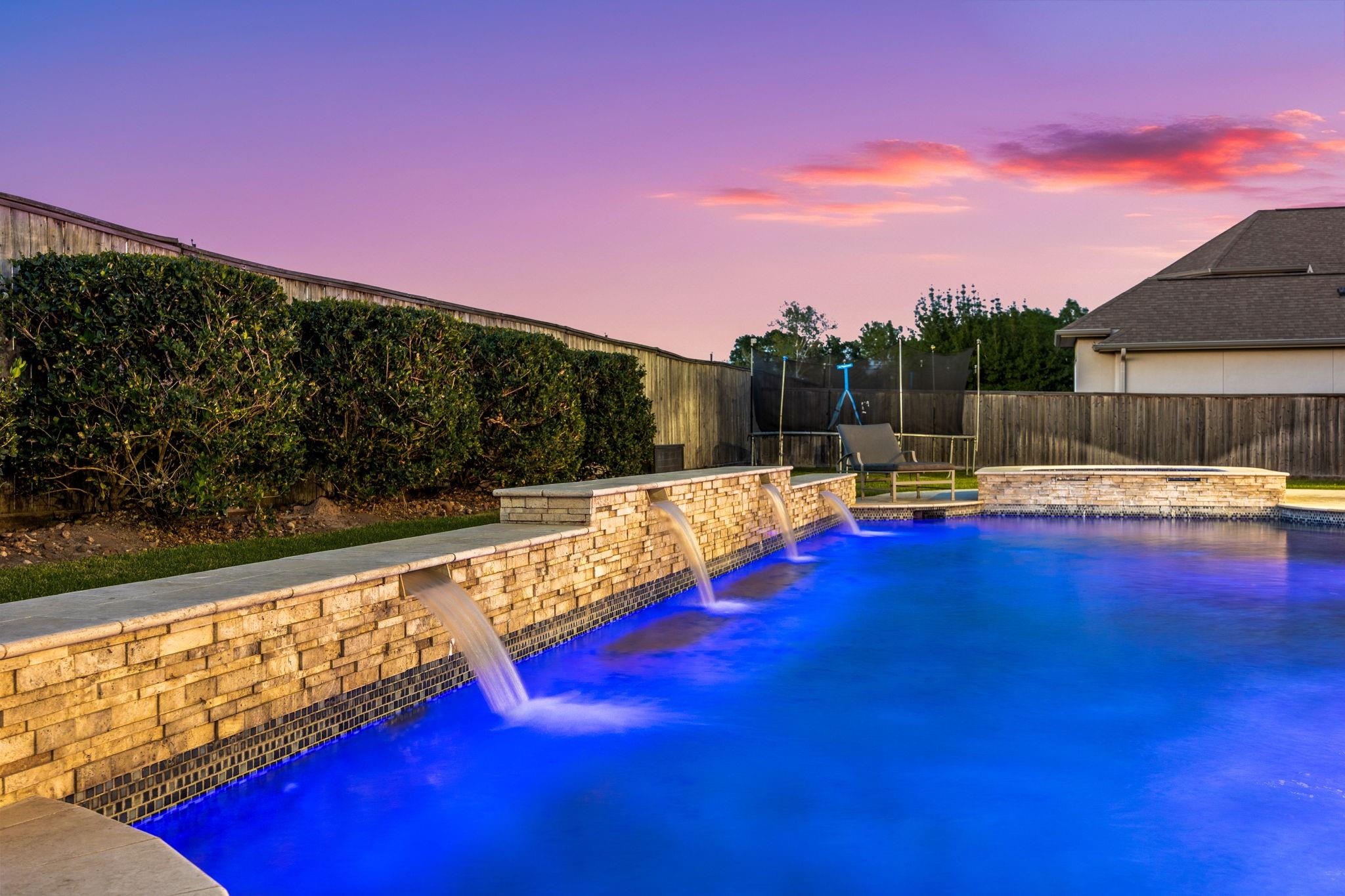 914 Cross Hollow Lane