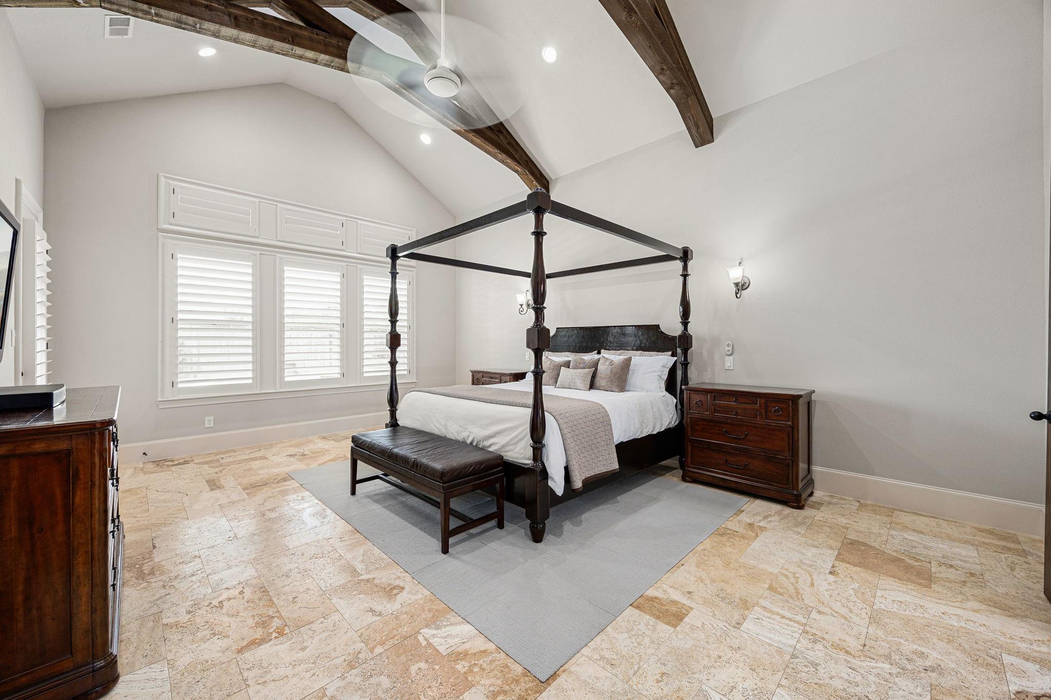 914 Cross Hollow Lane