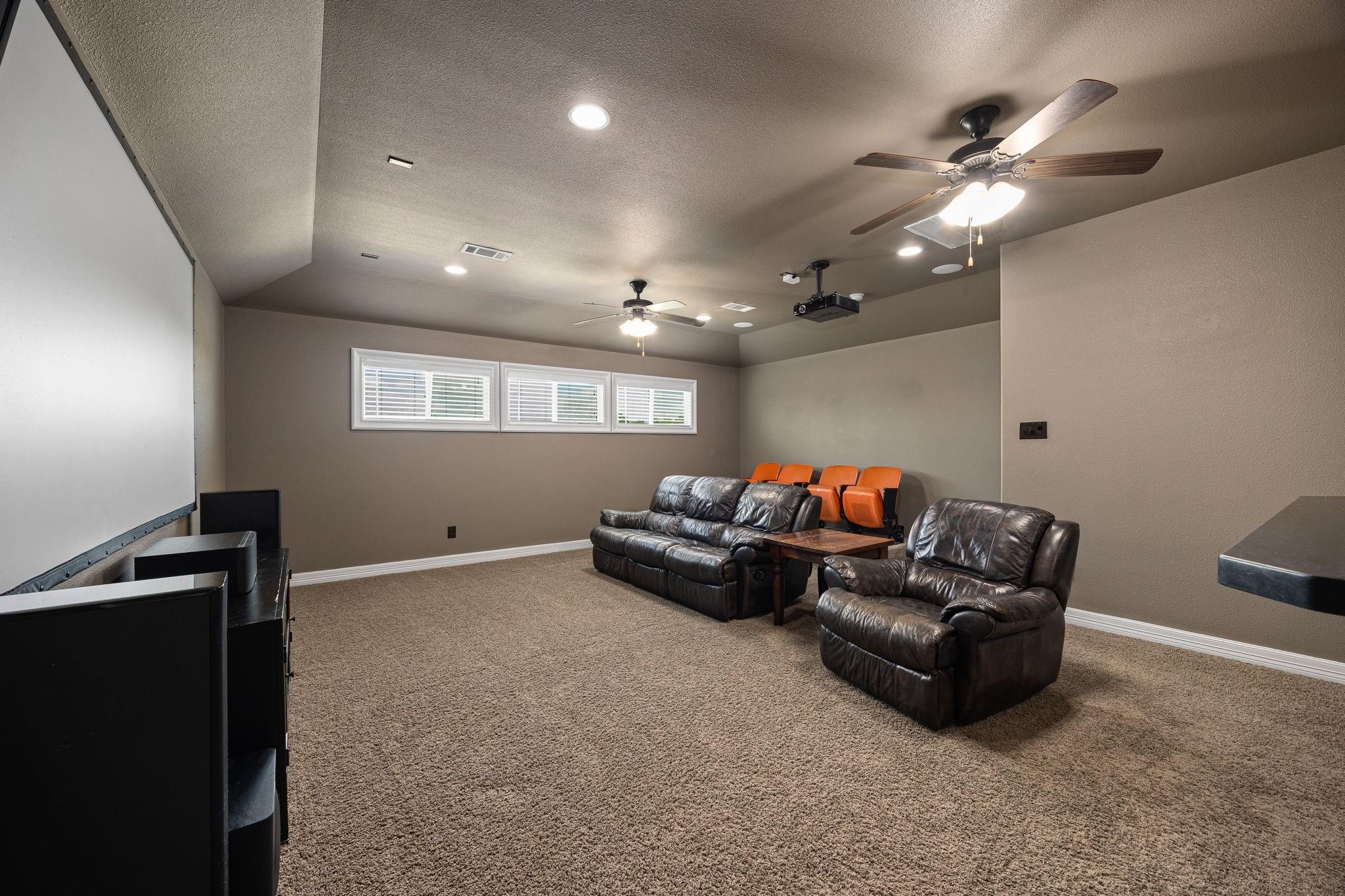 914 Cross Hollow Lane