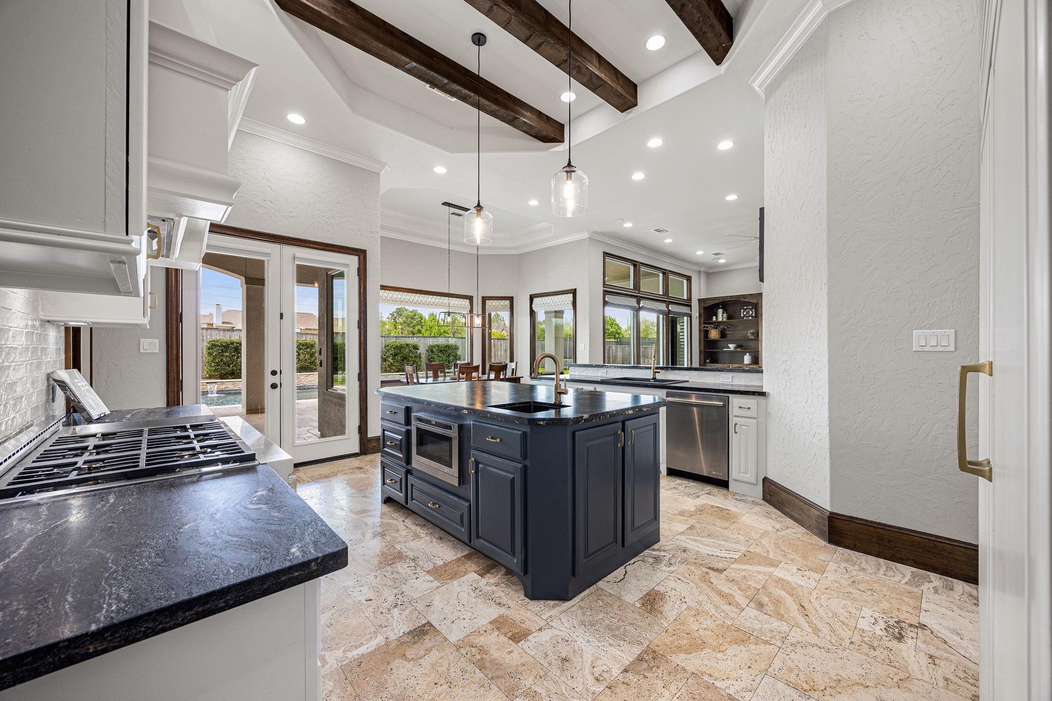 914 Cross Hollow Lane