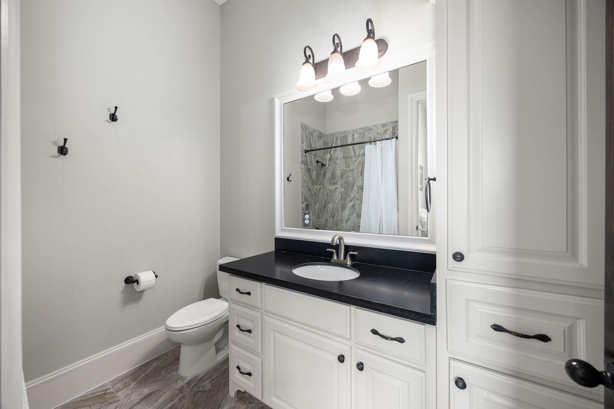 914 Cross Hollow Lane