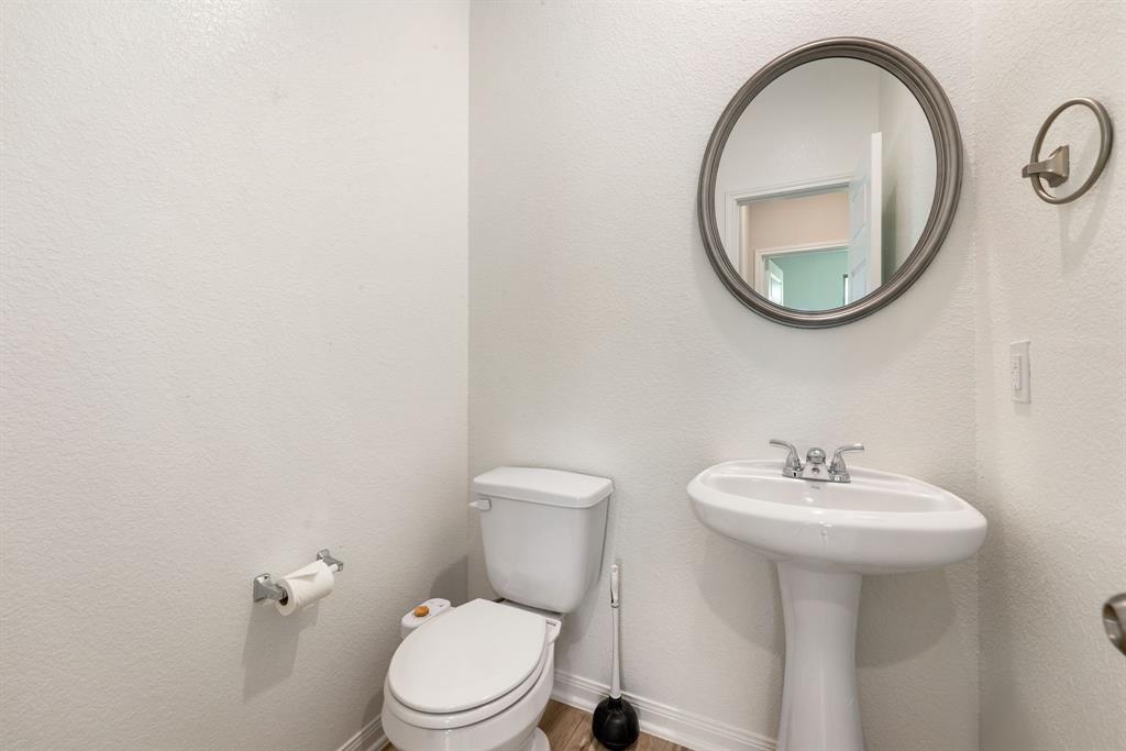 25595 Blossom Court