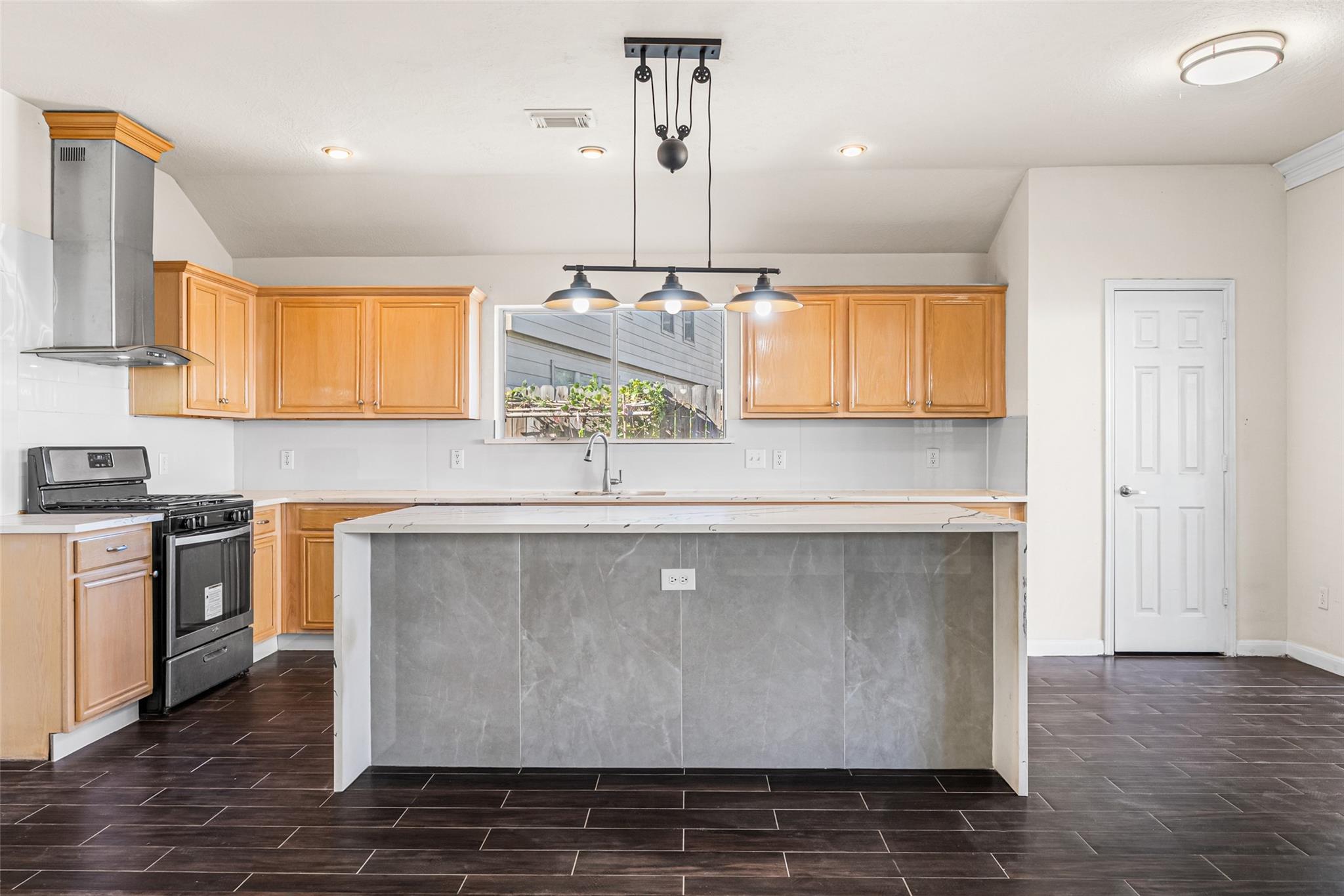 2719 Riverhollow Lane