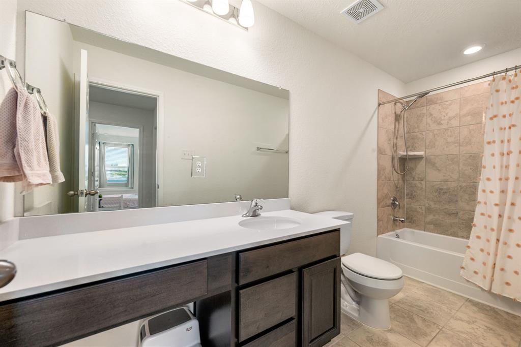 4819 Emerson Manor Drive