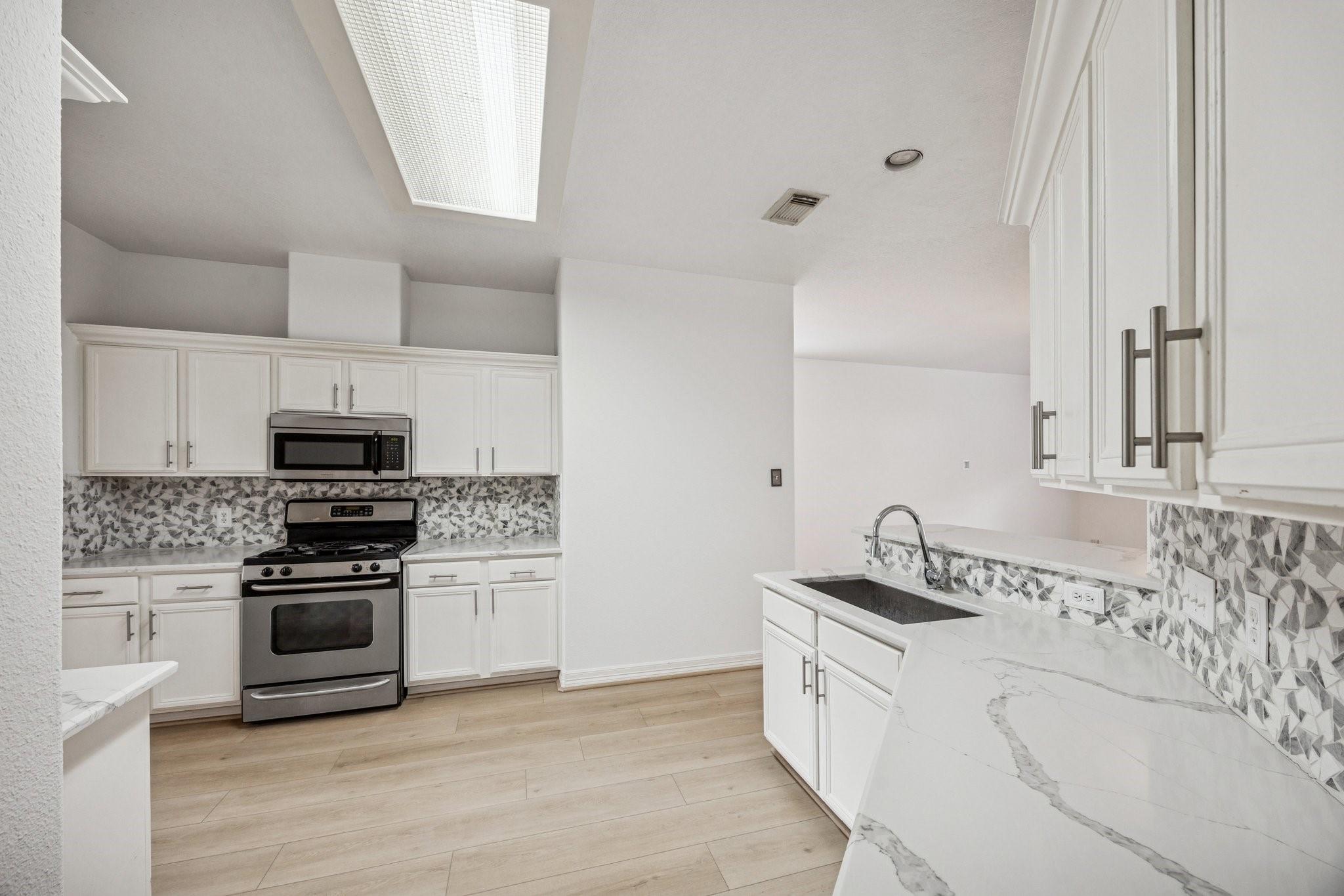 18318 Alemarble Oak Street