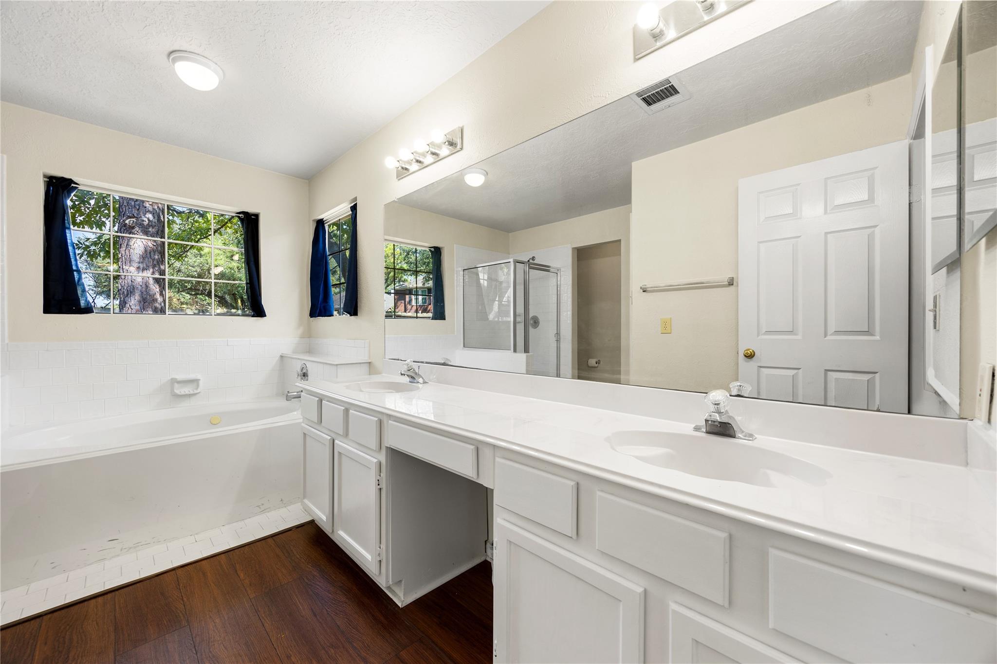 17222 Crown Meadow Court