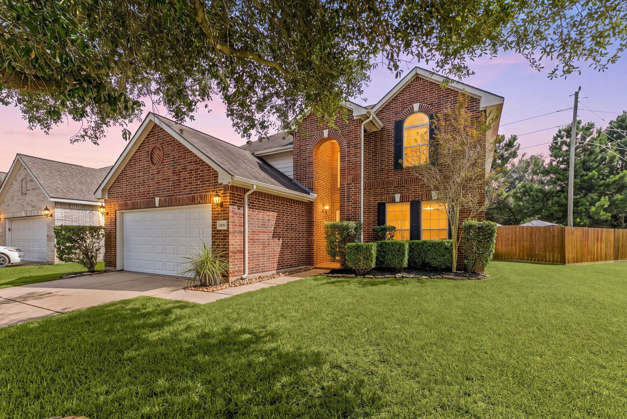 23411 W Pine Ivy Lane