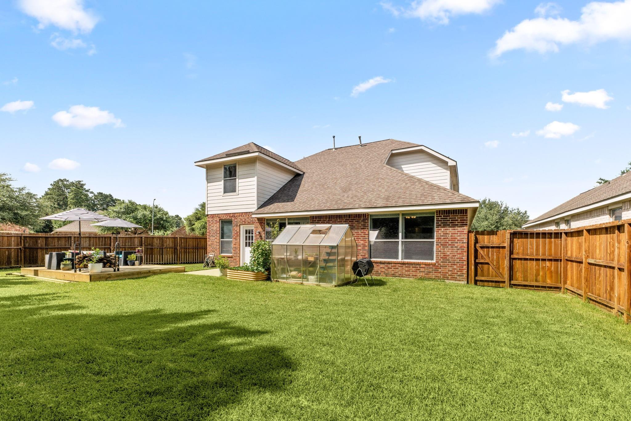 23411 W Pine Ivy Lane