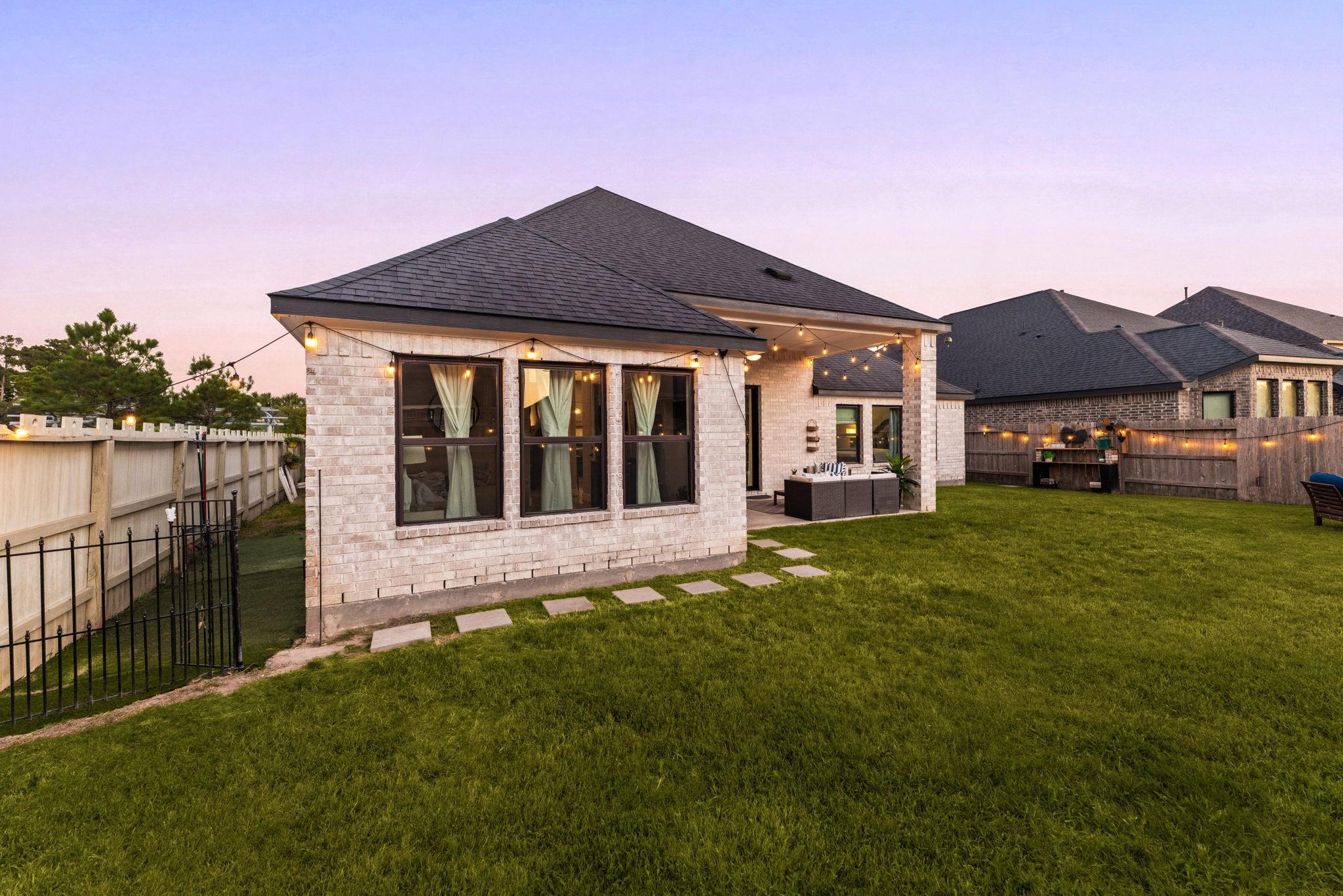 10095 Preserve Way
