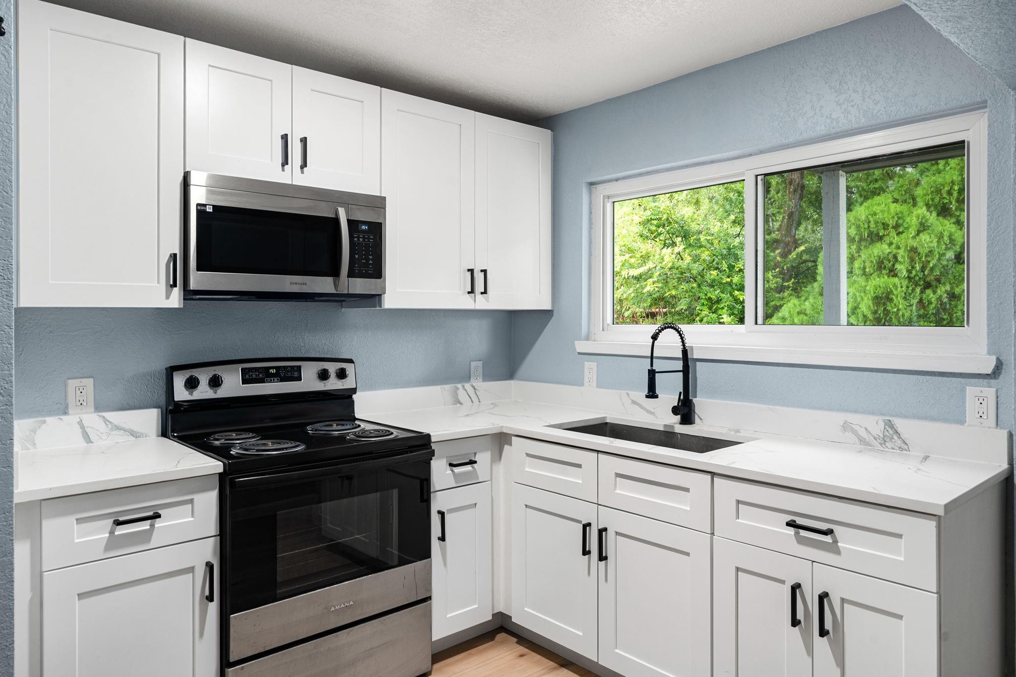 1117 & 1119 1st Ave N